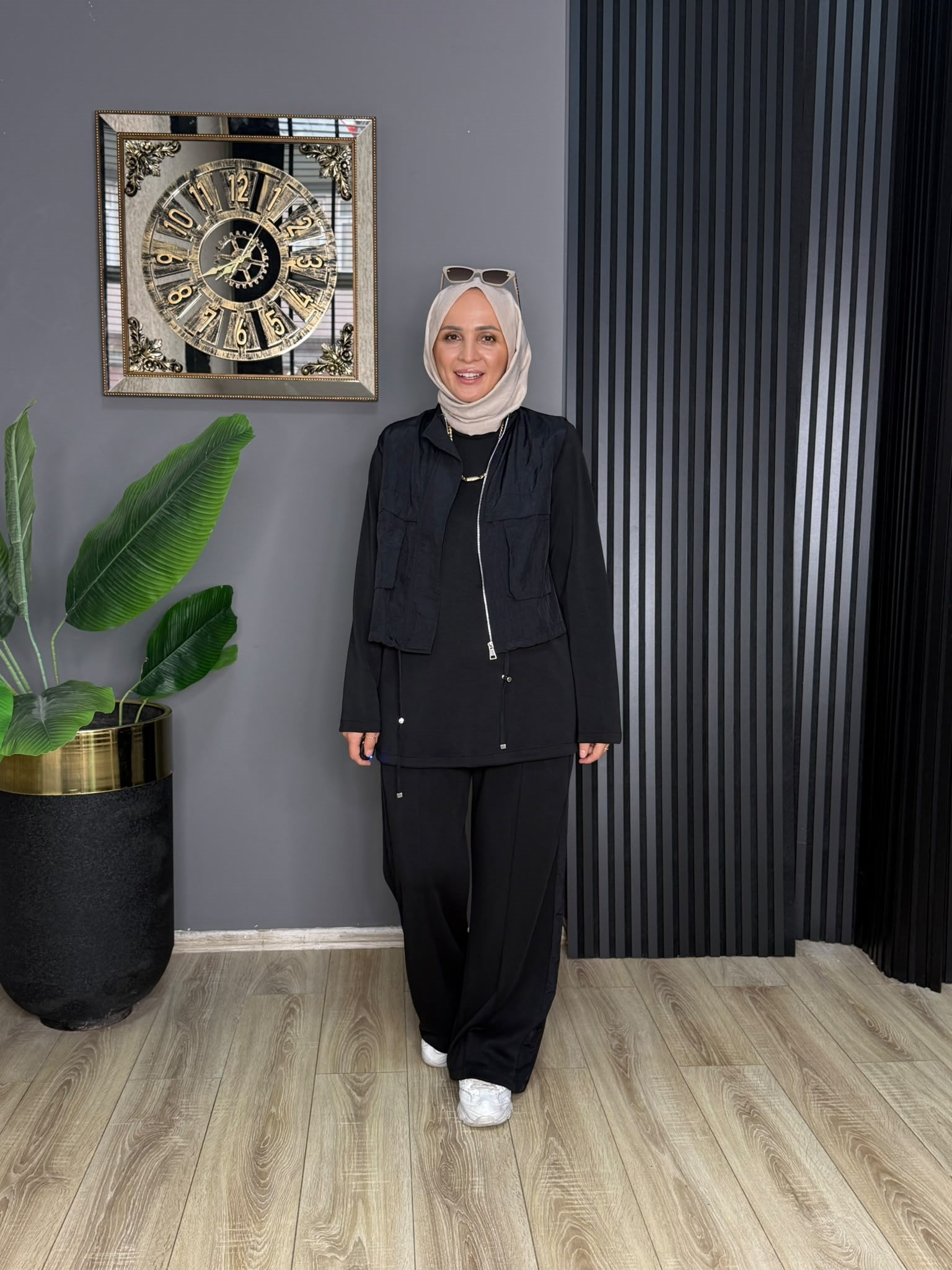 22924 YELEKLİ ÜÇLÜ TAKIM SİYAH S-M 