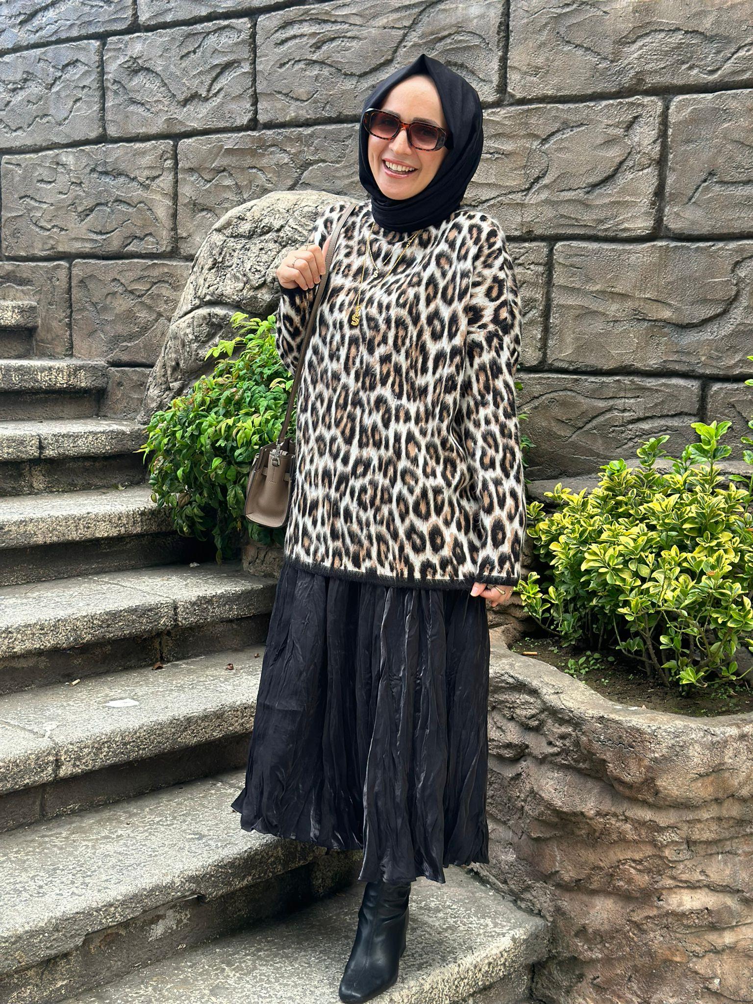 24027 KAHVERENGİ LEOPAR KAZAK STD