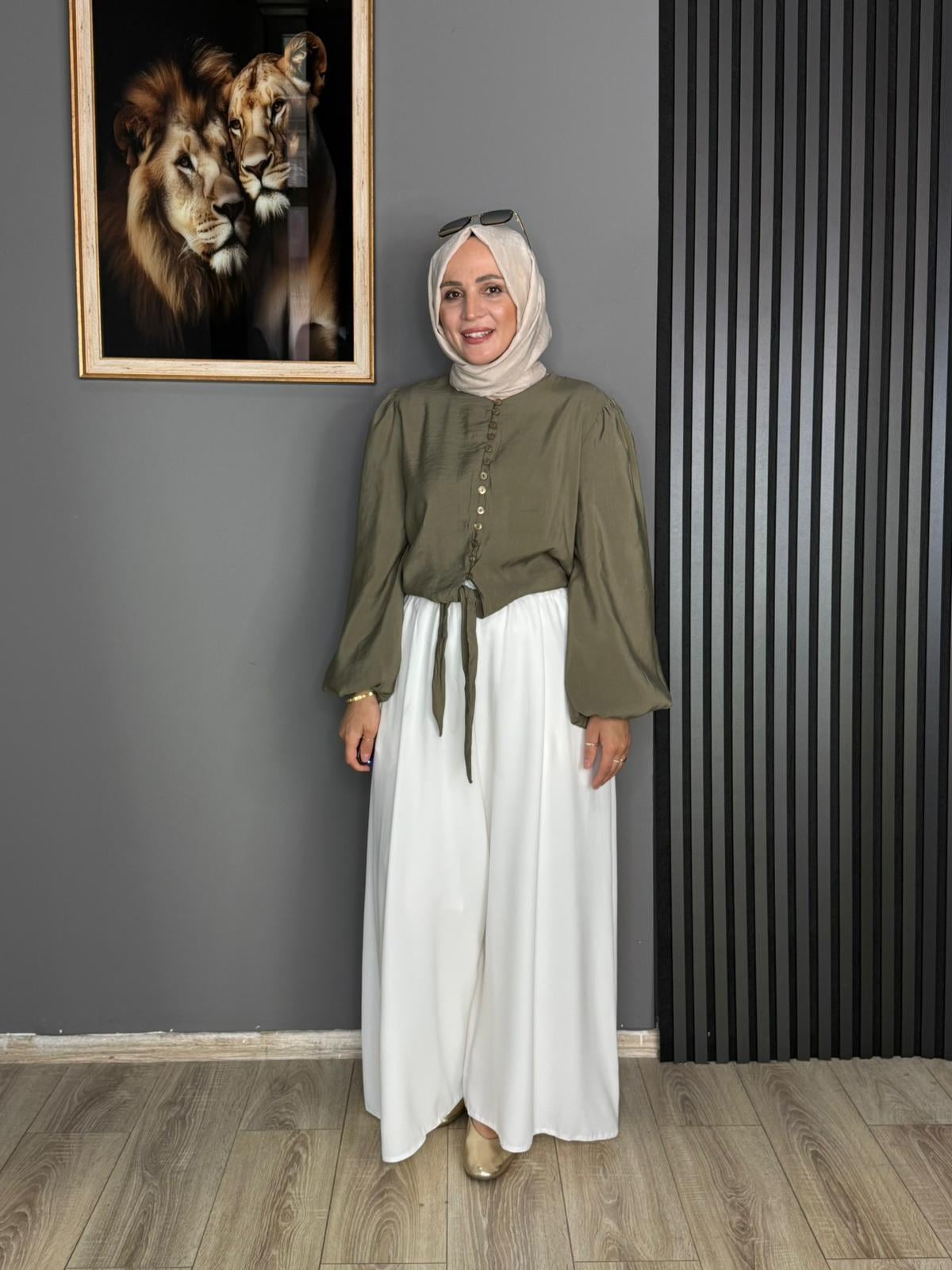 24399 BEL BÜZGÜ DETAY GÖMLEK YEŞİL  