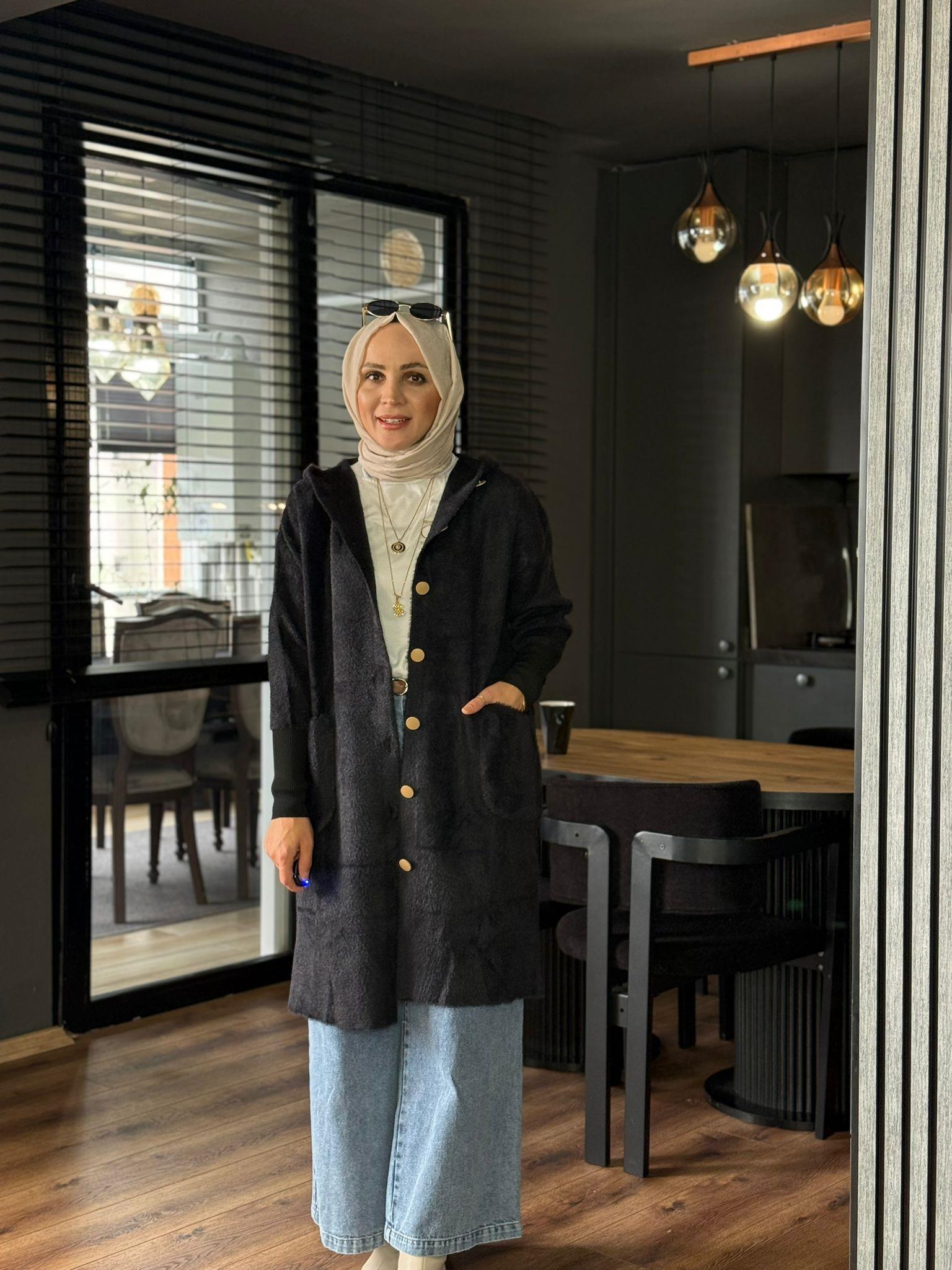 251424 ARA BOY KAPÜŞONLU YUMOŞ HIRKA SİYAH