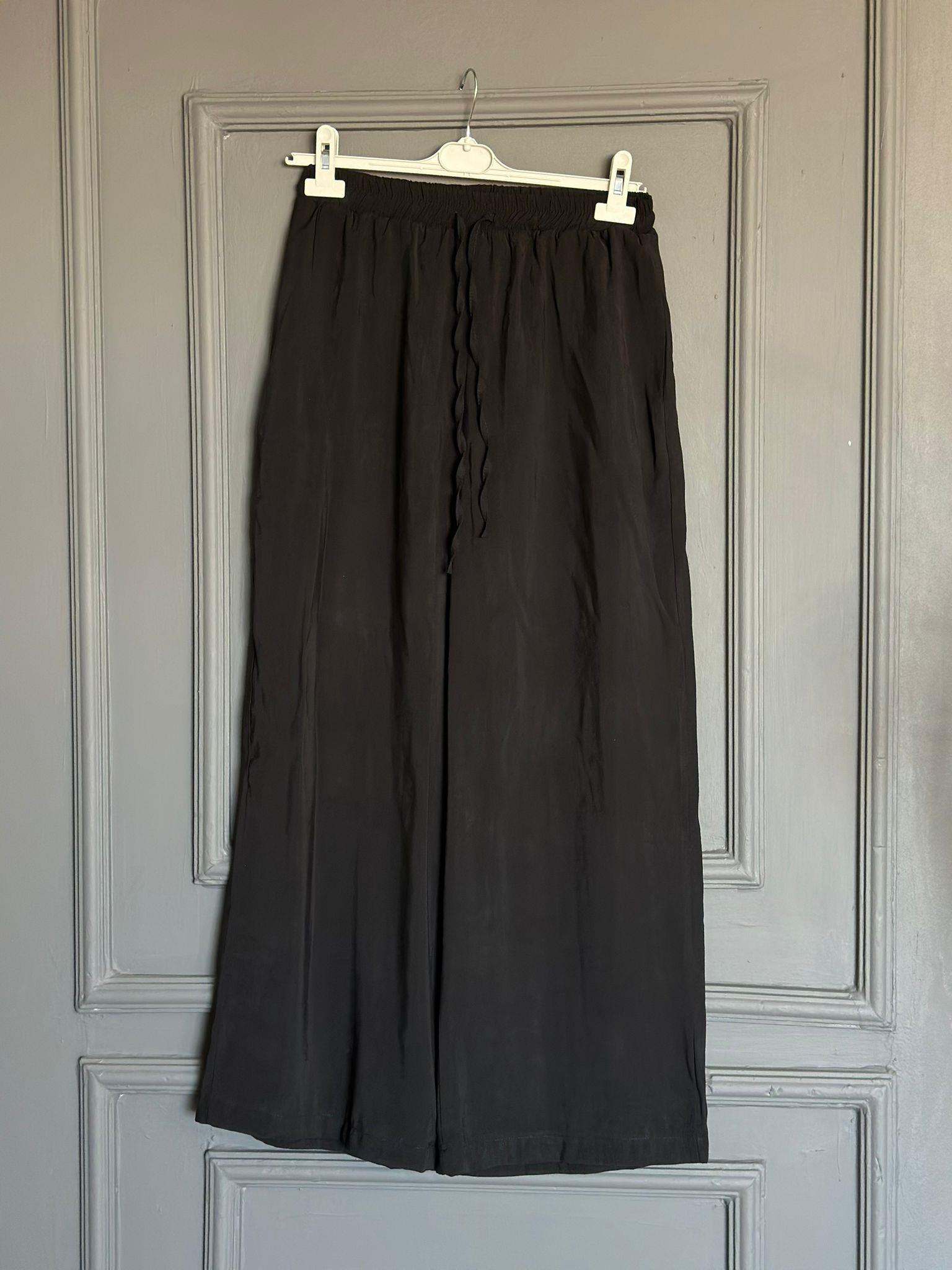 26092 SİYAH UÇUŞ PANTOLON 