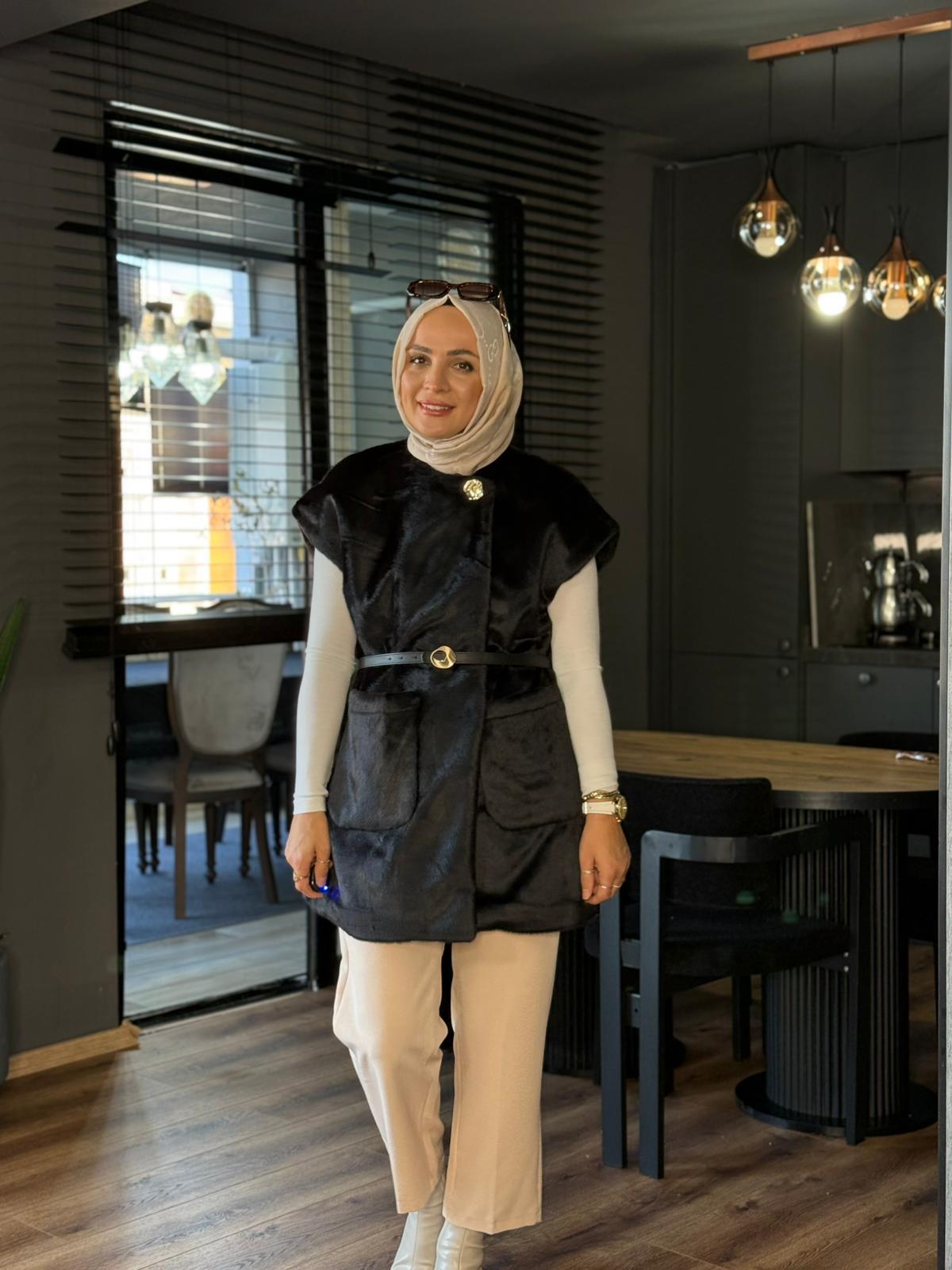 4008 KEMERLİ KÜRK YELEK SİYAH 