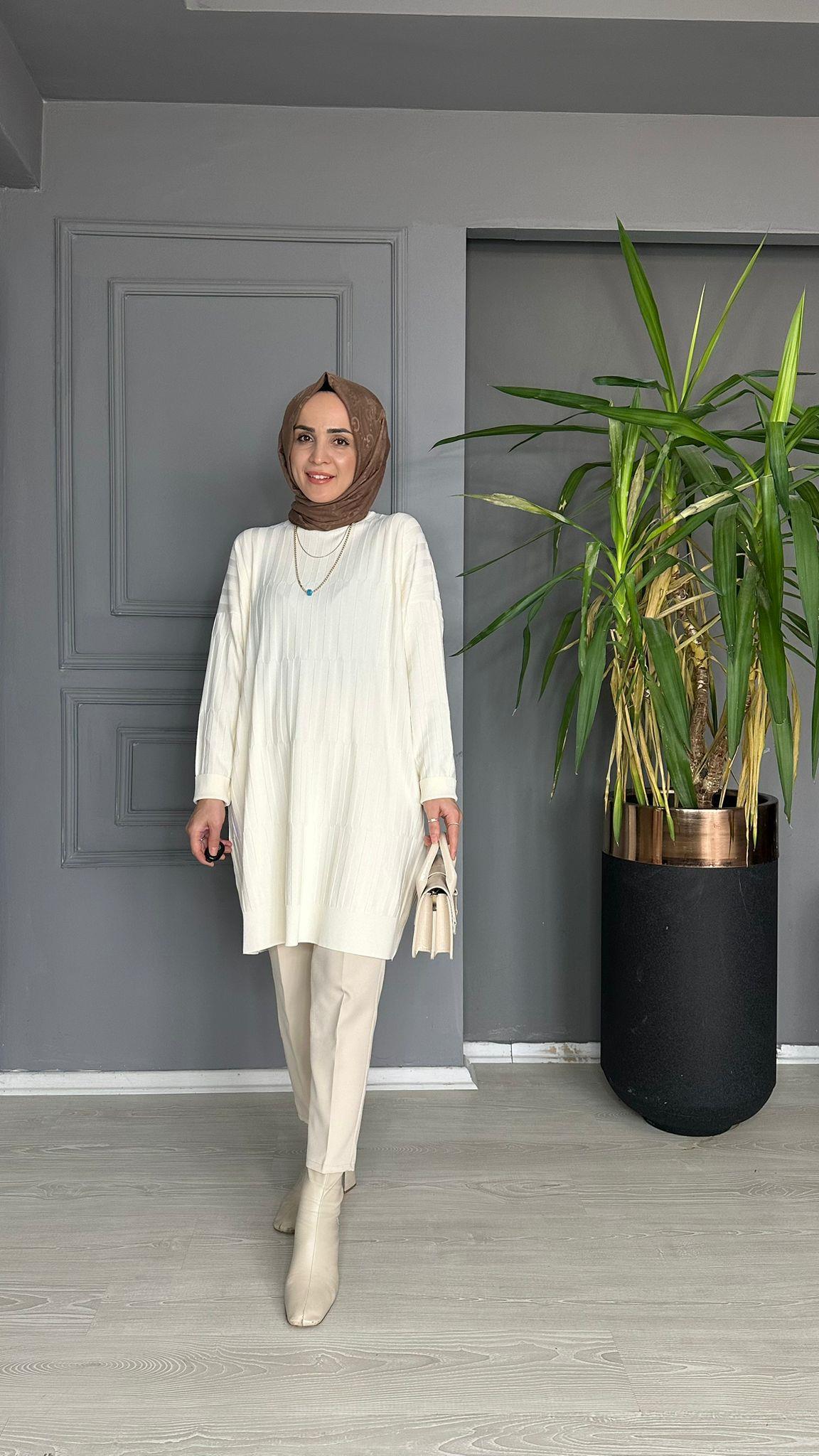 40704 MERSERİZE TRİKO KREM