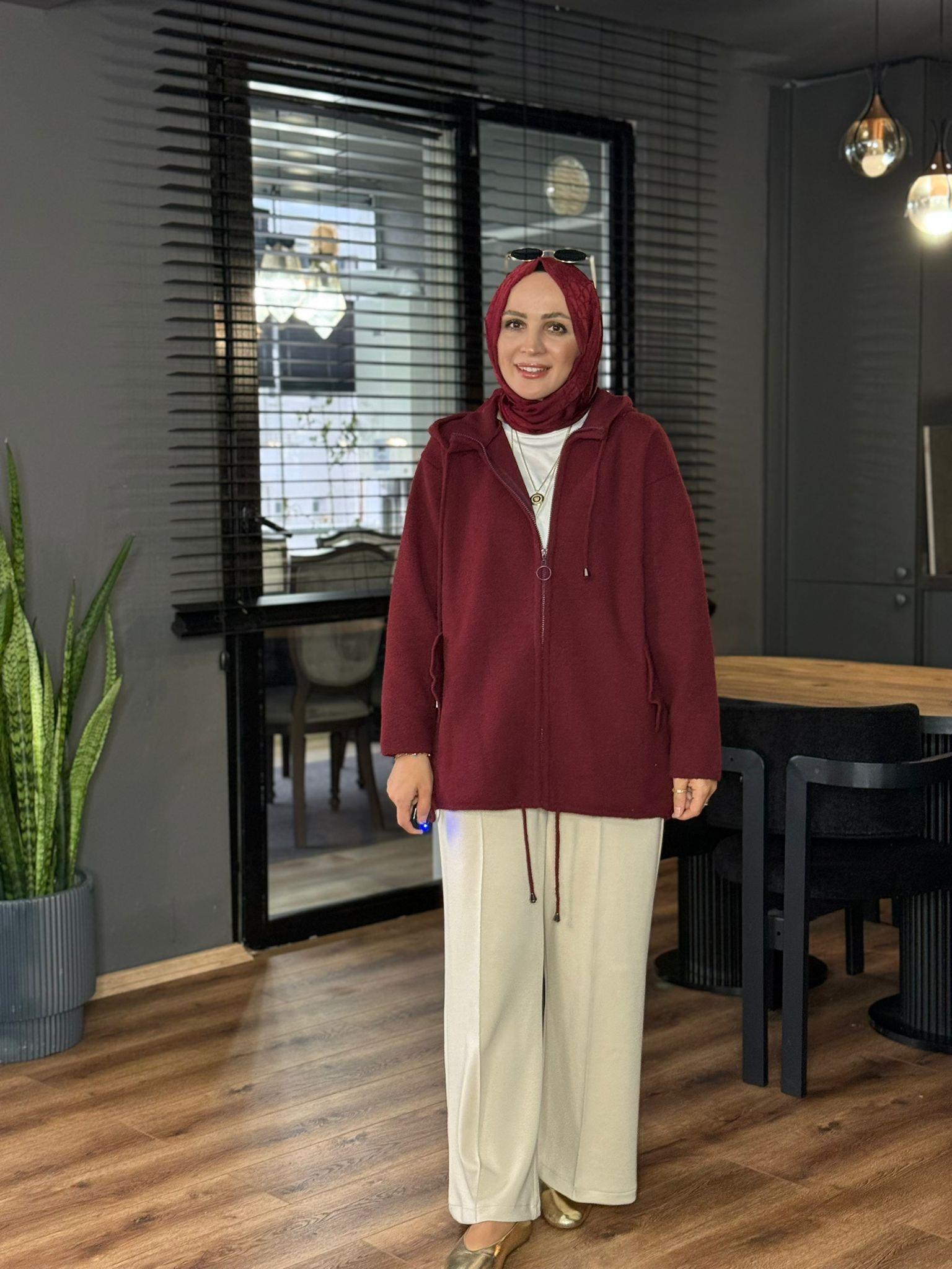 40942 İP DETAY PELUŞ HIRKA BORDO 