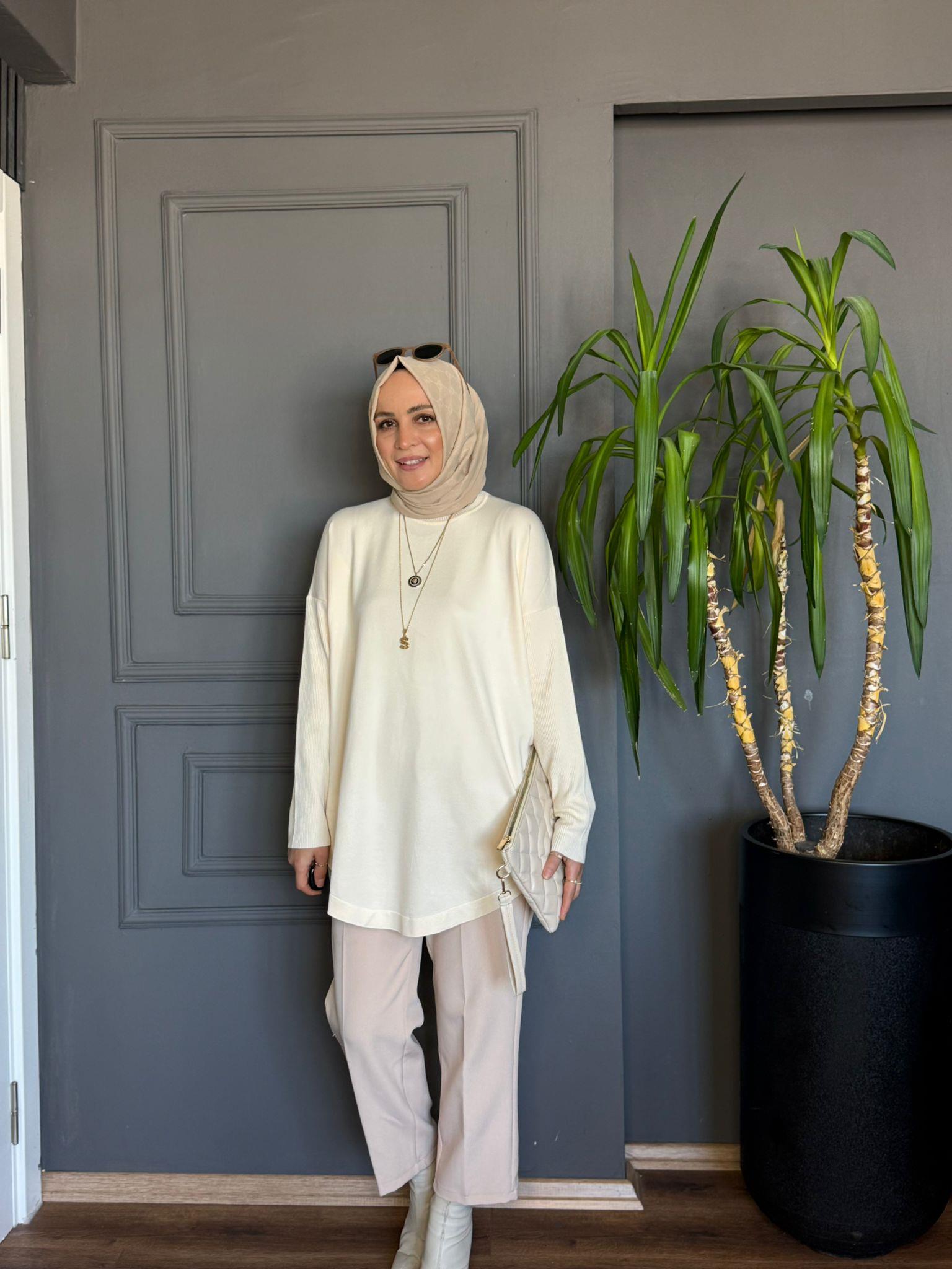 40972 MERSERİZE TRİKO KREM 