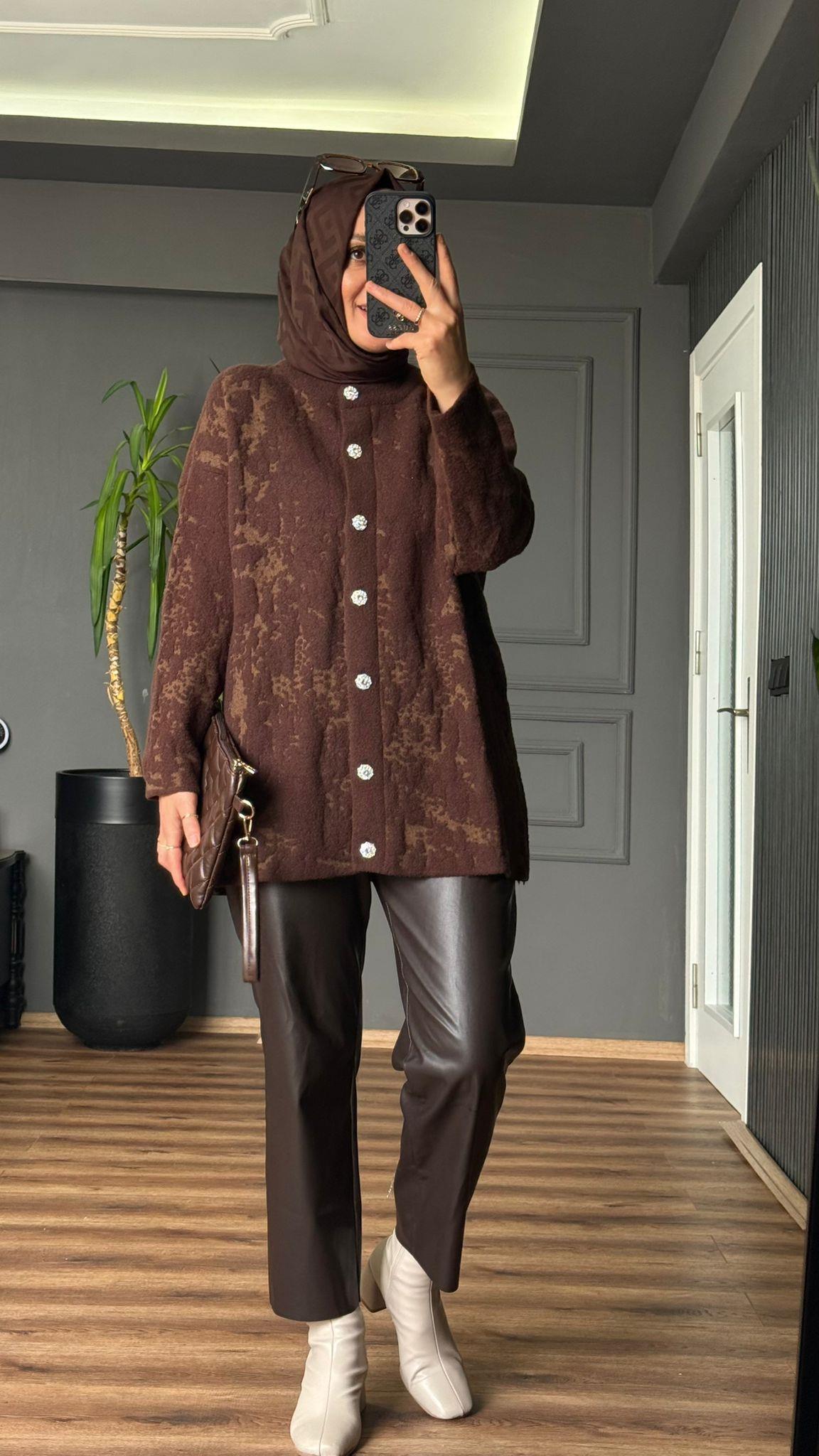 40984 ALACALI HIRKA KAHVERENGİ 