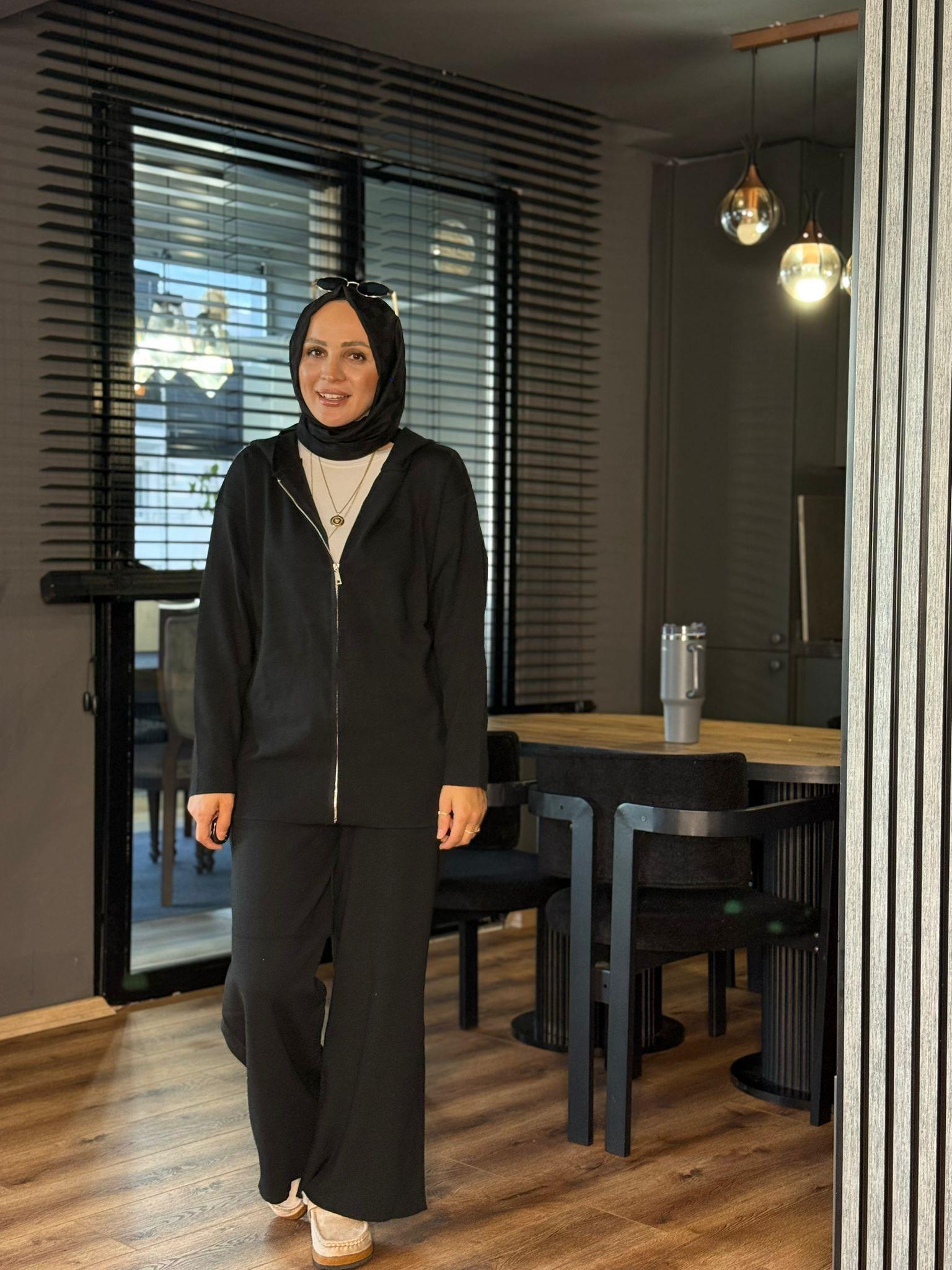 44126 FERMUAR DETAY TRİKO TAKIM  SİYAH 