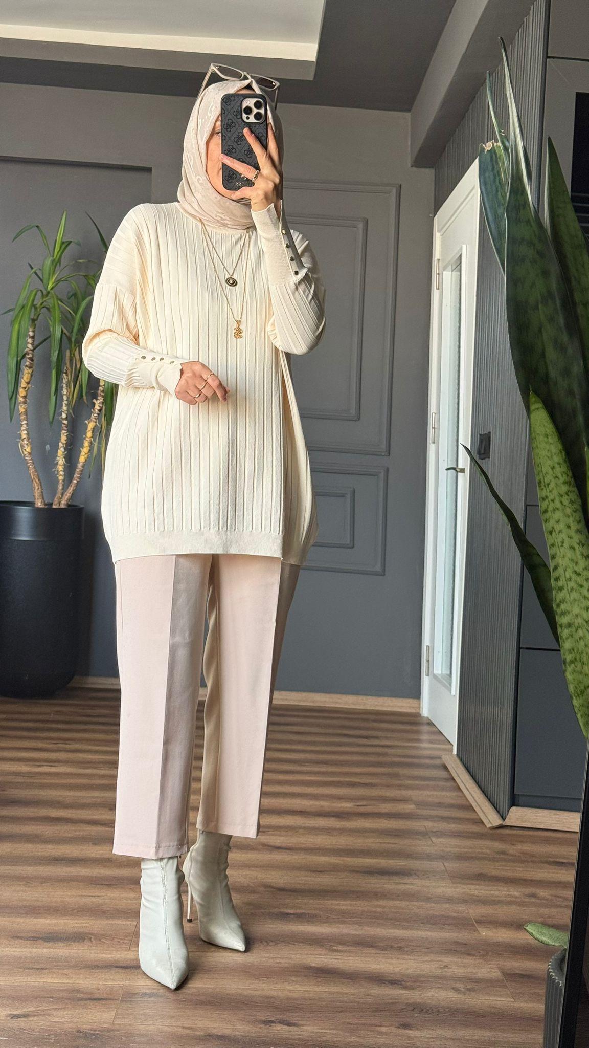 44258 DÜĞME DETAY FİTİLLİ MERSERİZE KREM 