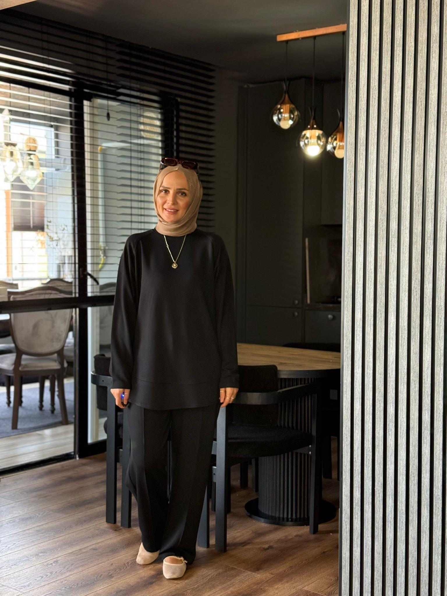 5010 OYSHO PANTOLONLU TAKIM SİYAH 1