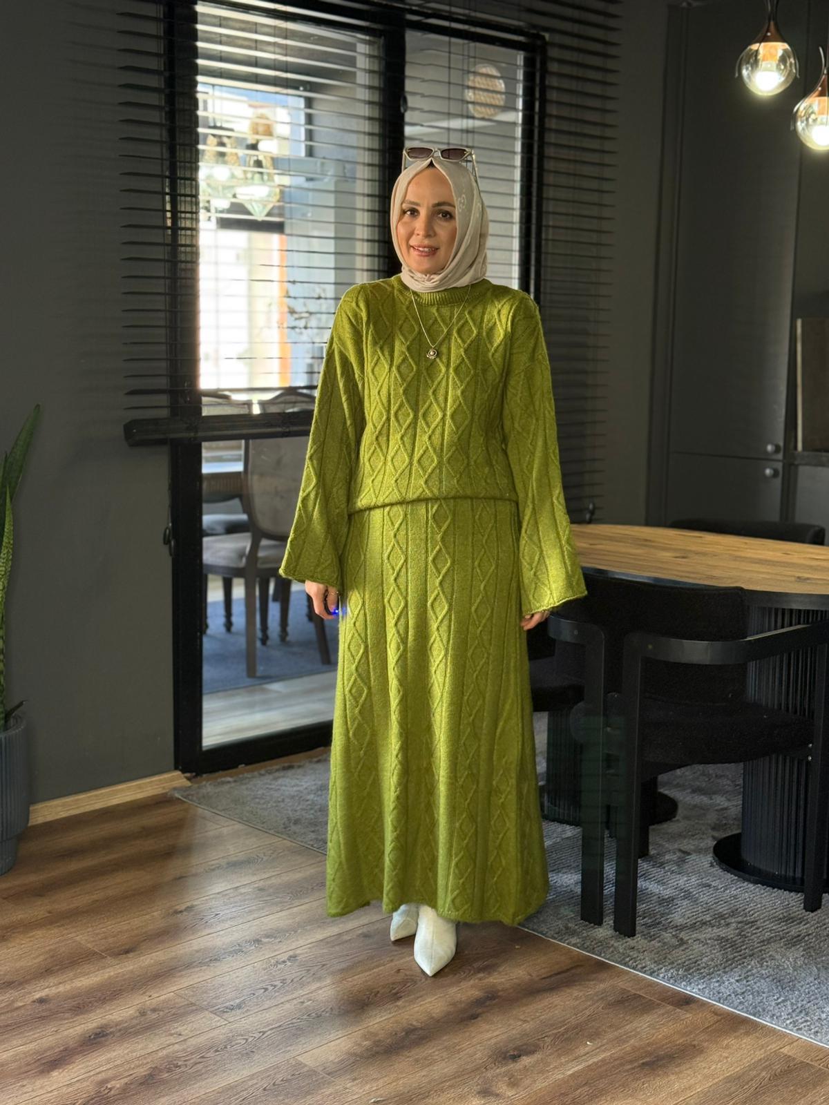 50595 ÖRME ETEKLİ TAKIM YEŞİL 