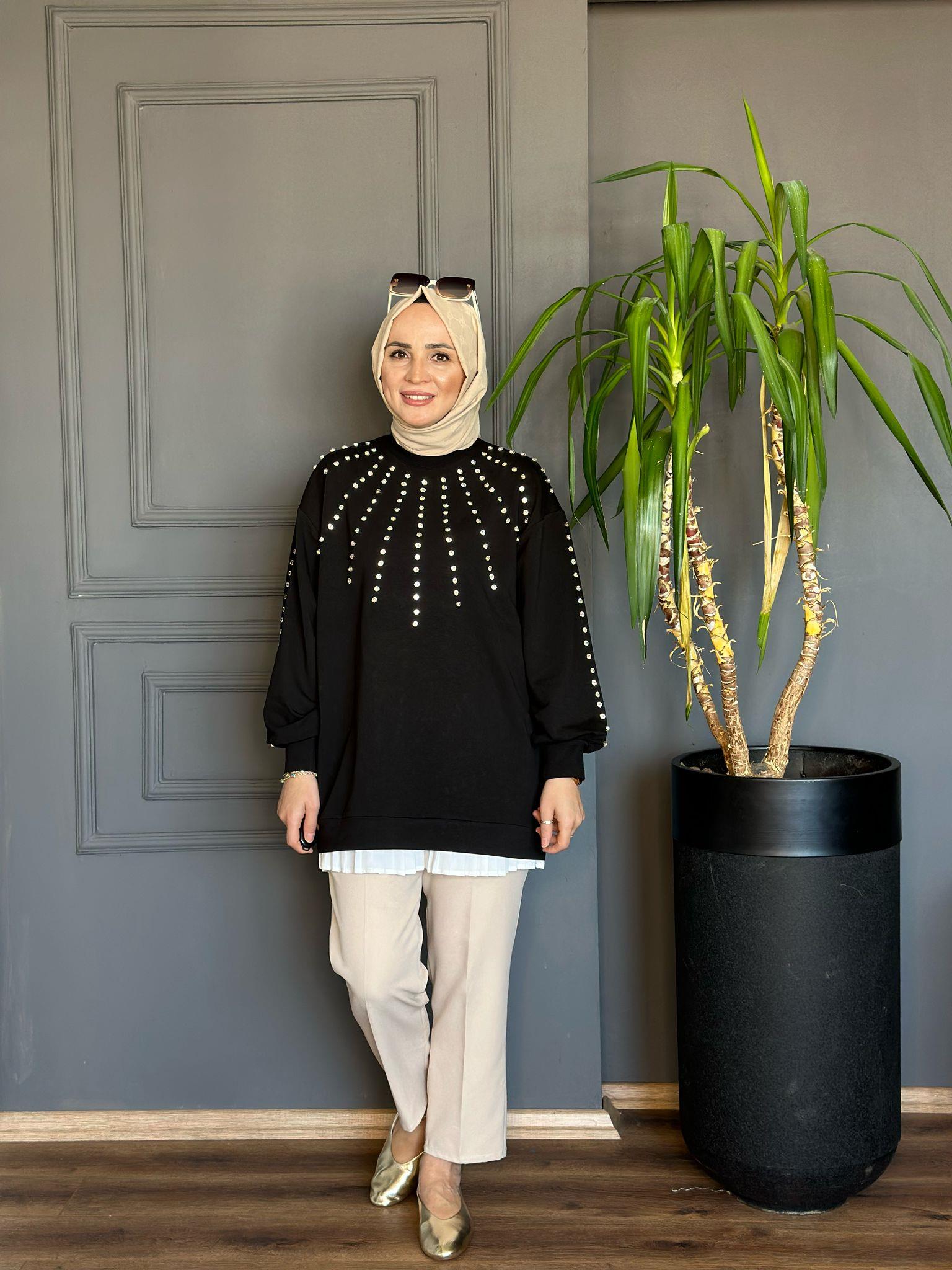 5608 TAŞ İŞLEMELİ SWEAT SİYAH S-M