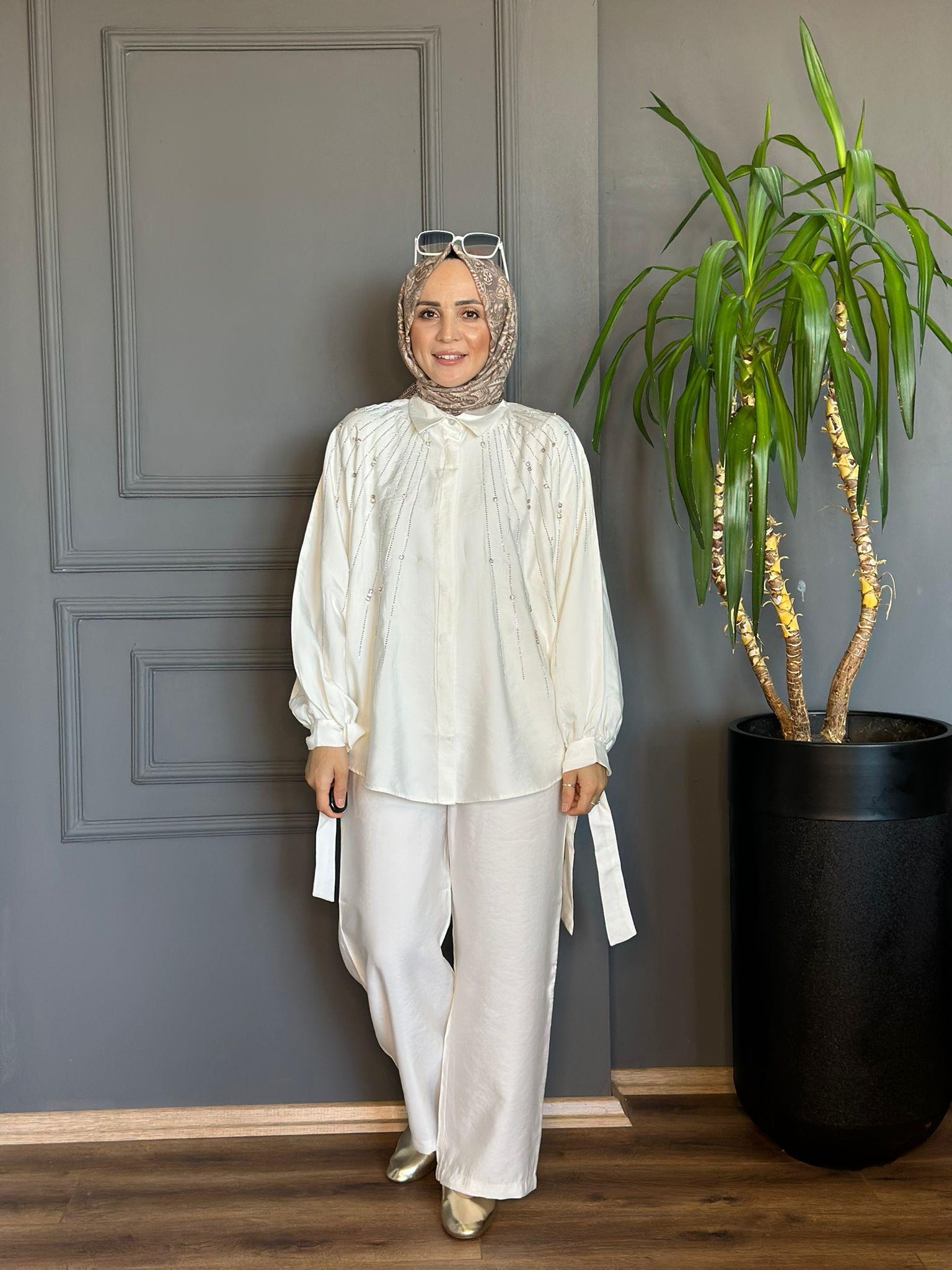 5646 TAŞ İŞLEME DETAYLI BEYAZ TAKIM 
