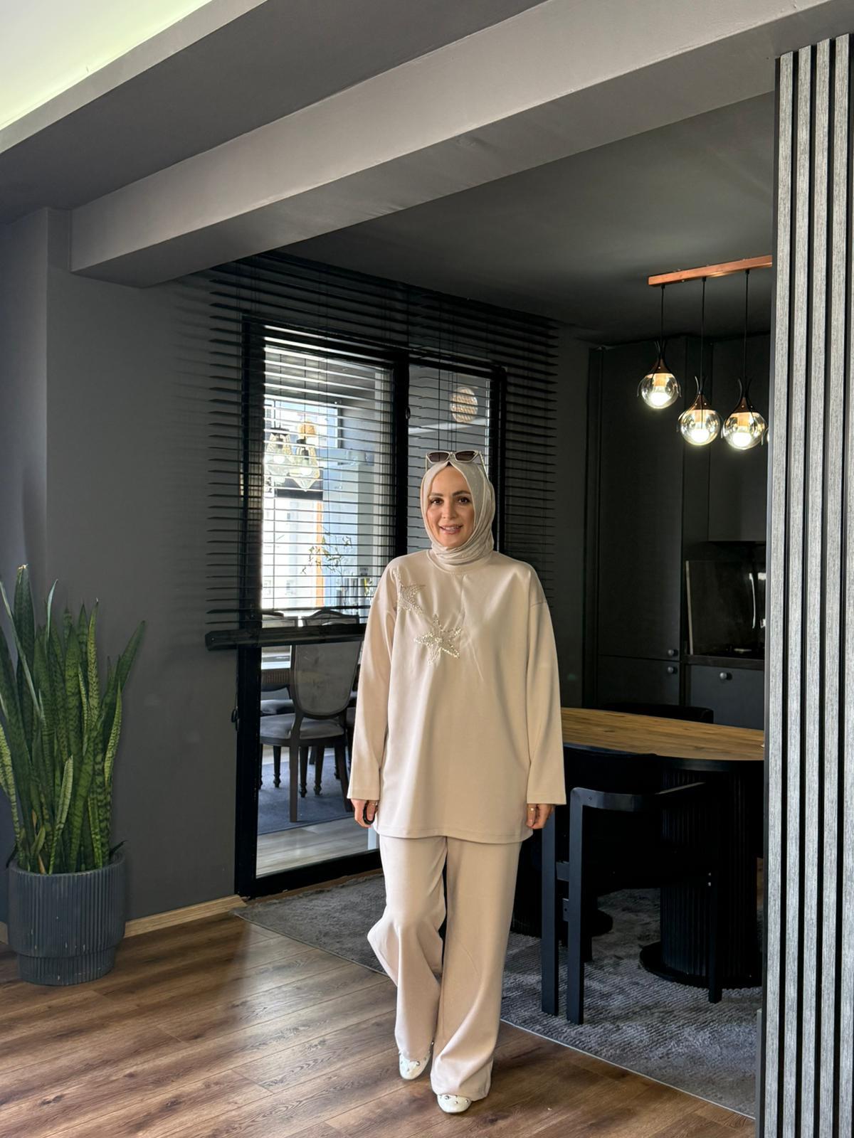 6073 ÇİÇEK DETAY TAKIM BEJ 
