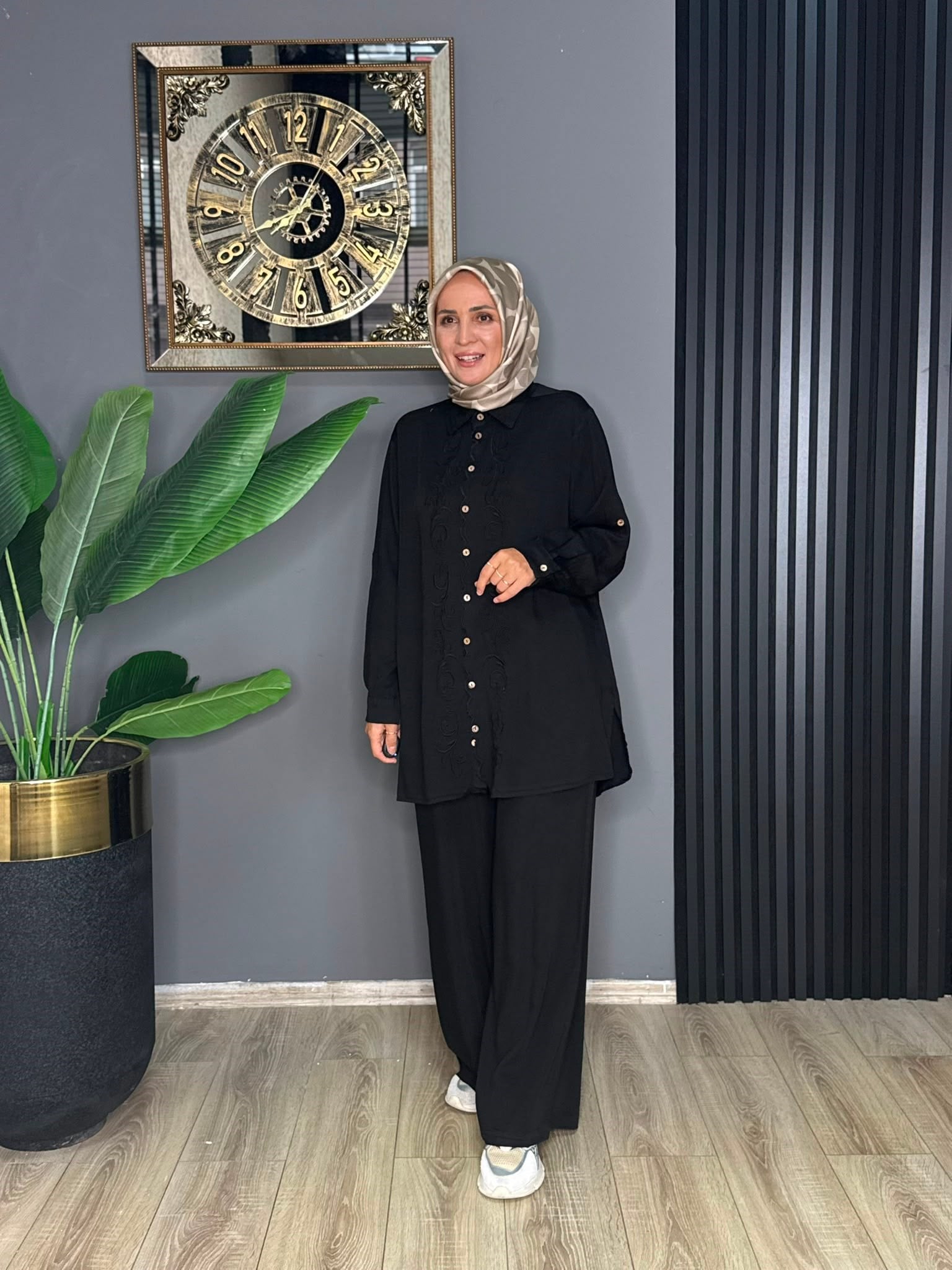 7958 ÖNÜ NAKIŞLI TENSEL TAKIM  SİYAH 