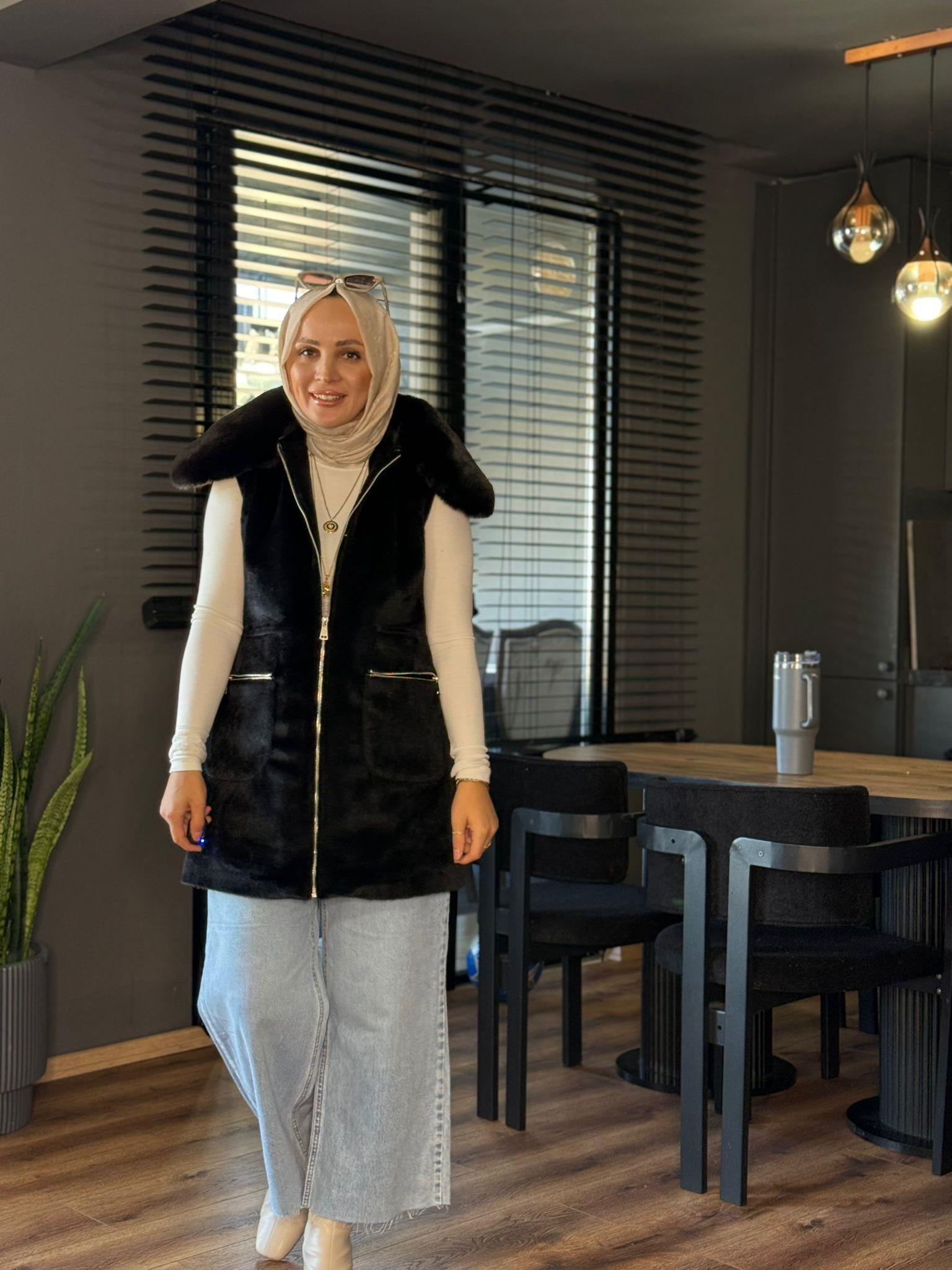 9006 KÜRK YAKA DETAY YELEK SİYAH 