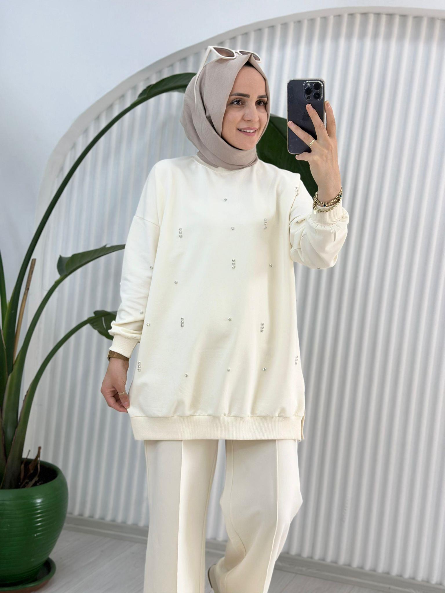 9049 TAŞLI SWEAT KREM