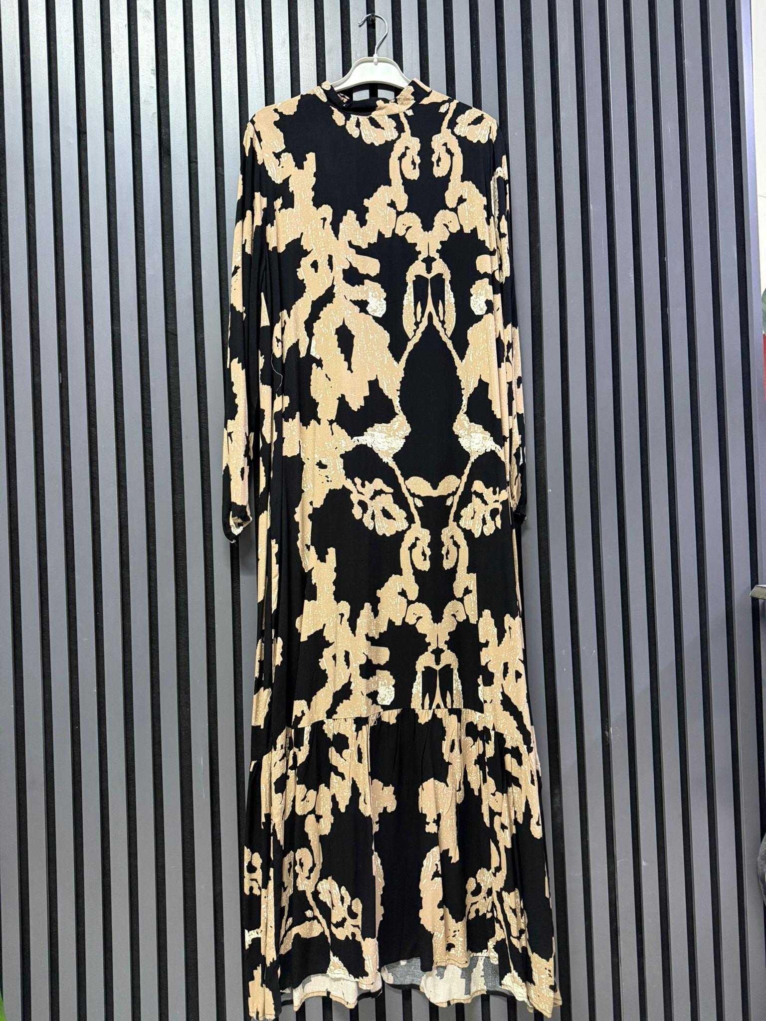 ARKASI FERMUARLI DESENLİ ELBİSE 