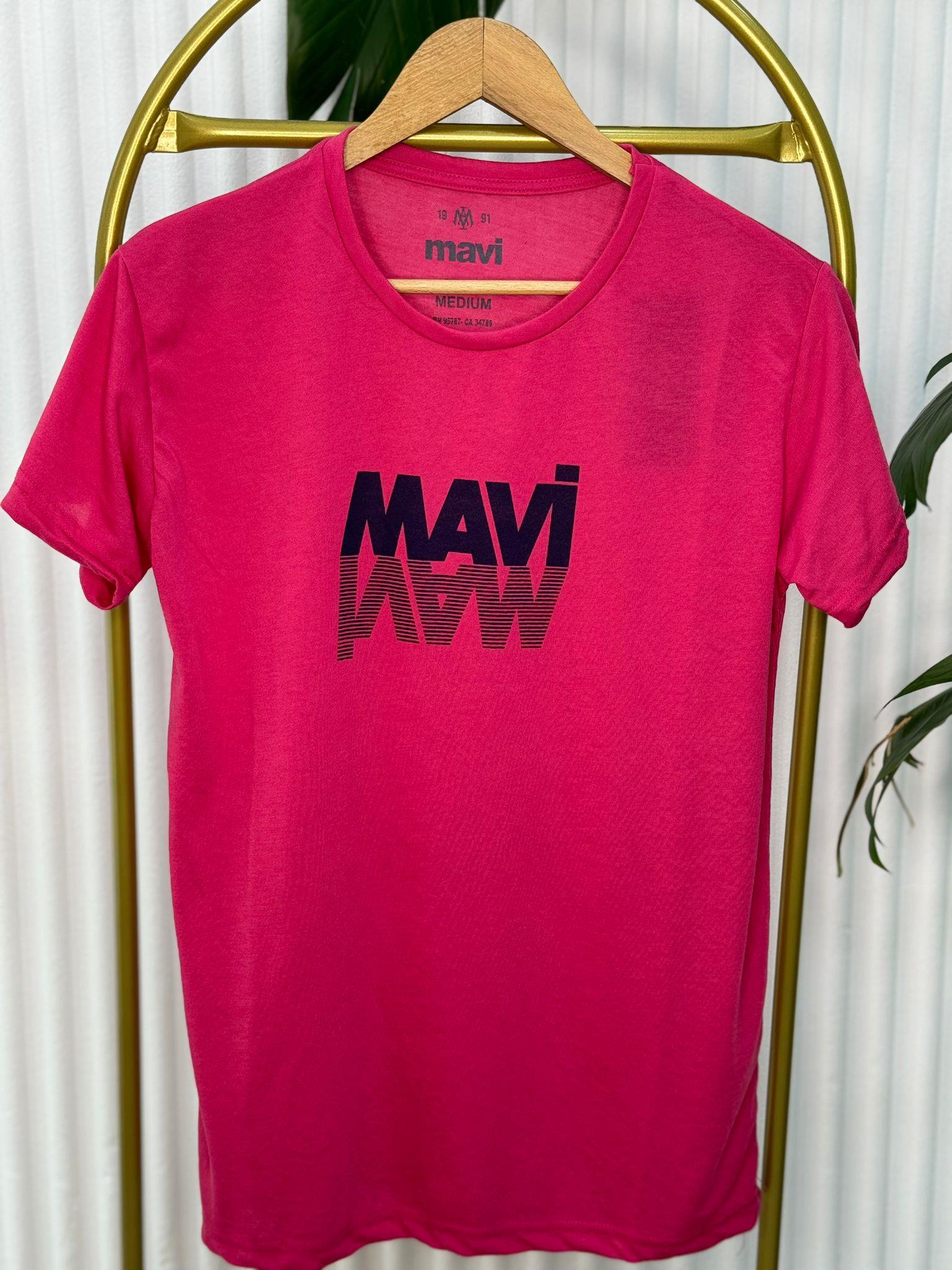 MAVİ TİŞÖRT FUŞYA 