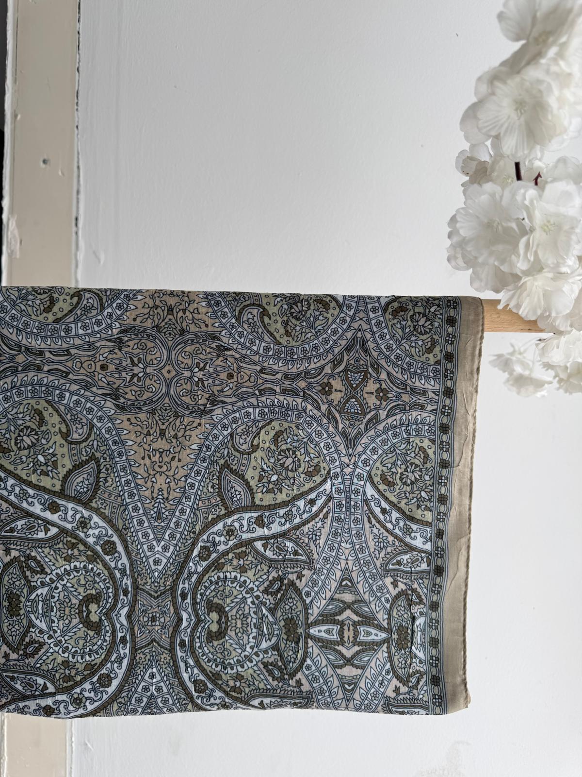 YEŞİL ETNİK DESEN ŞAL