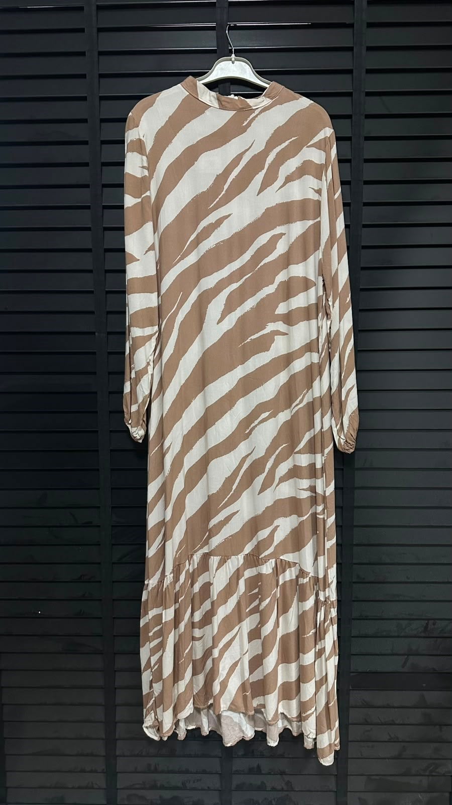 ZEBRA DESENLİ ELBİSE KREM