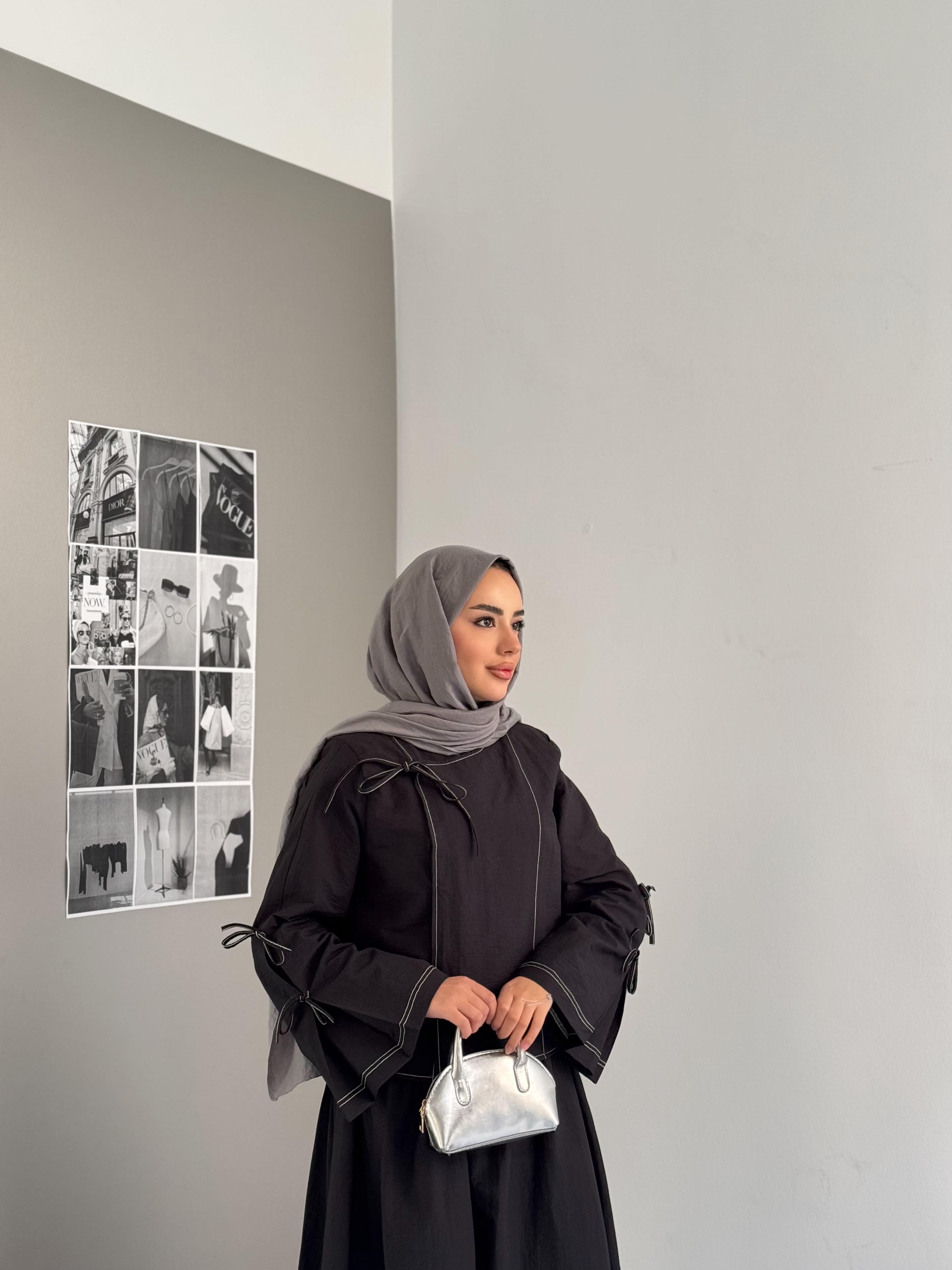 Fiyonk Detaylı Monche Takım Siyah