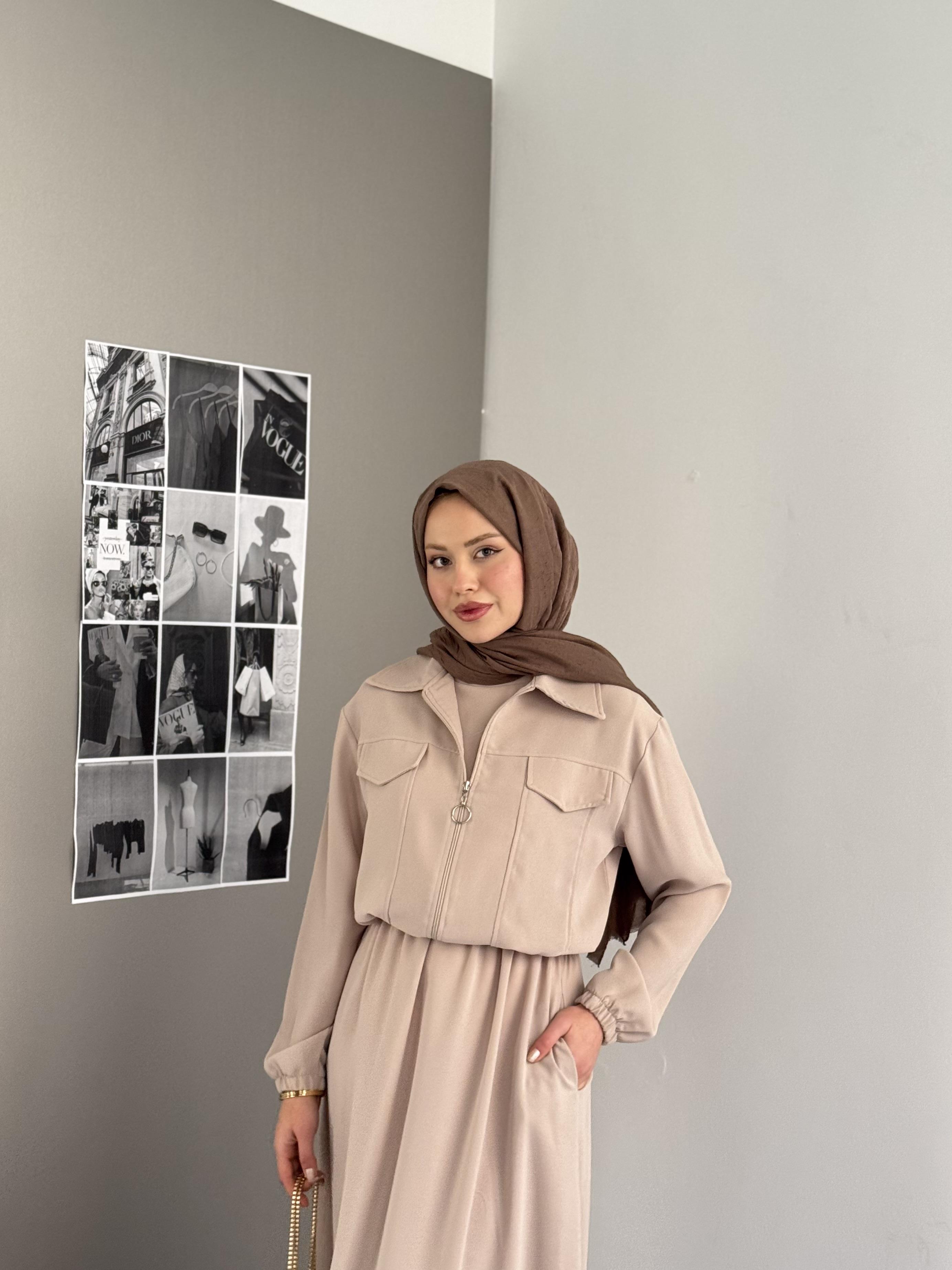 İthal Crep Yelekli Takım Bej