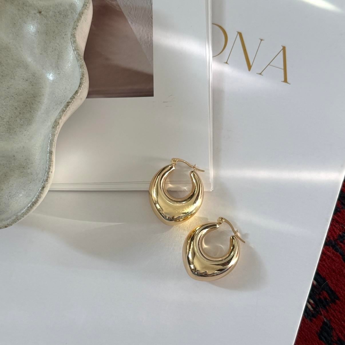 Gold Astra Küpe