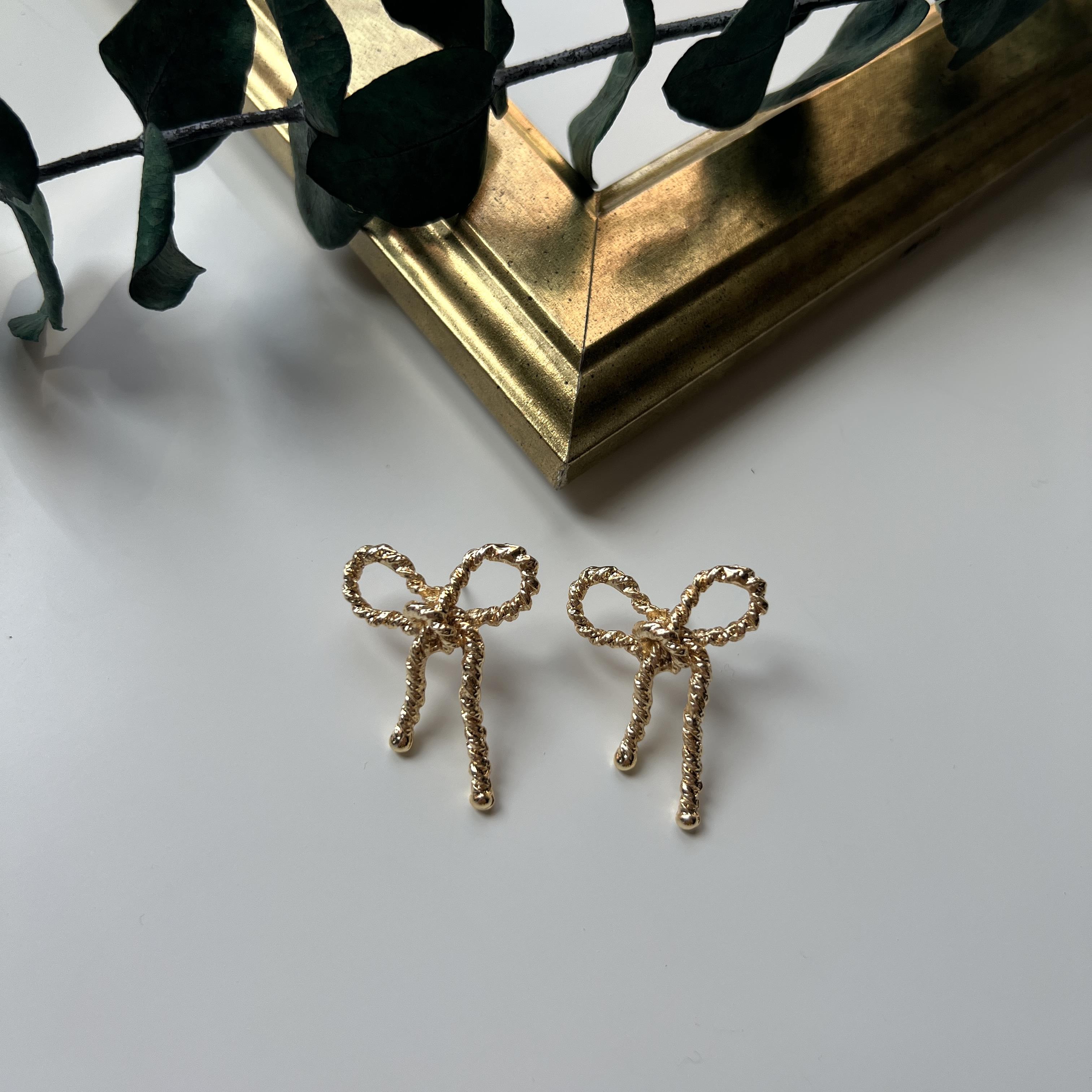 Gold Halat Fiyonk Küpe