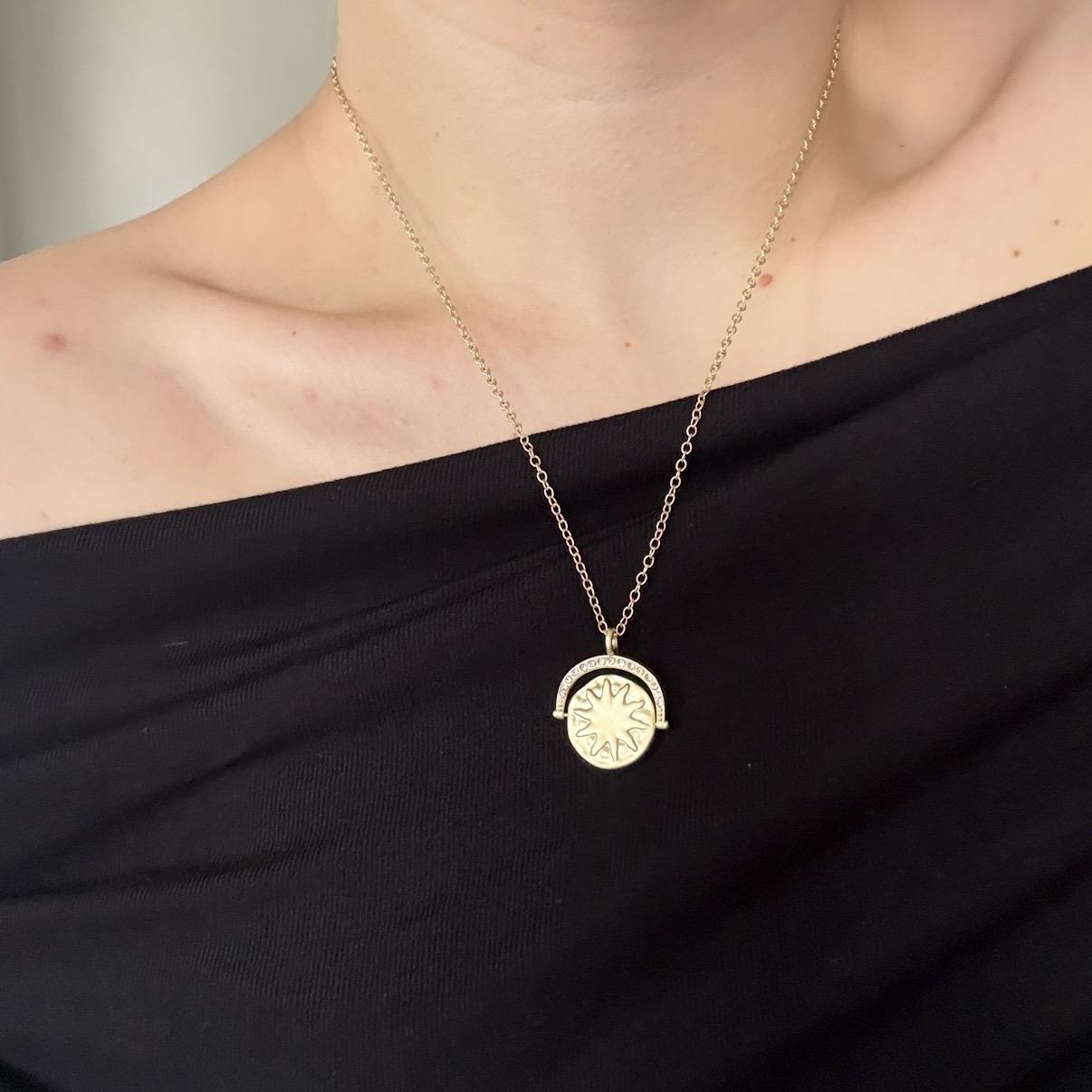Gold Mat Taşlı Vintage Kolye