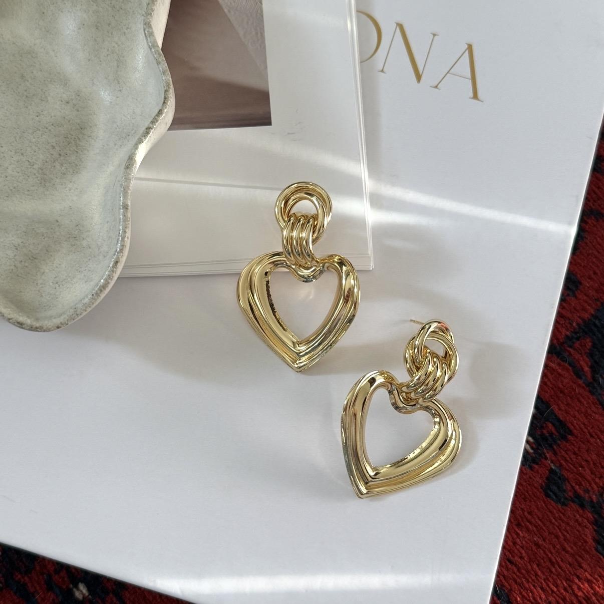 Gold Niva Küpe