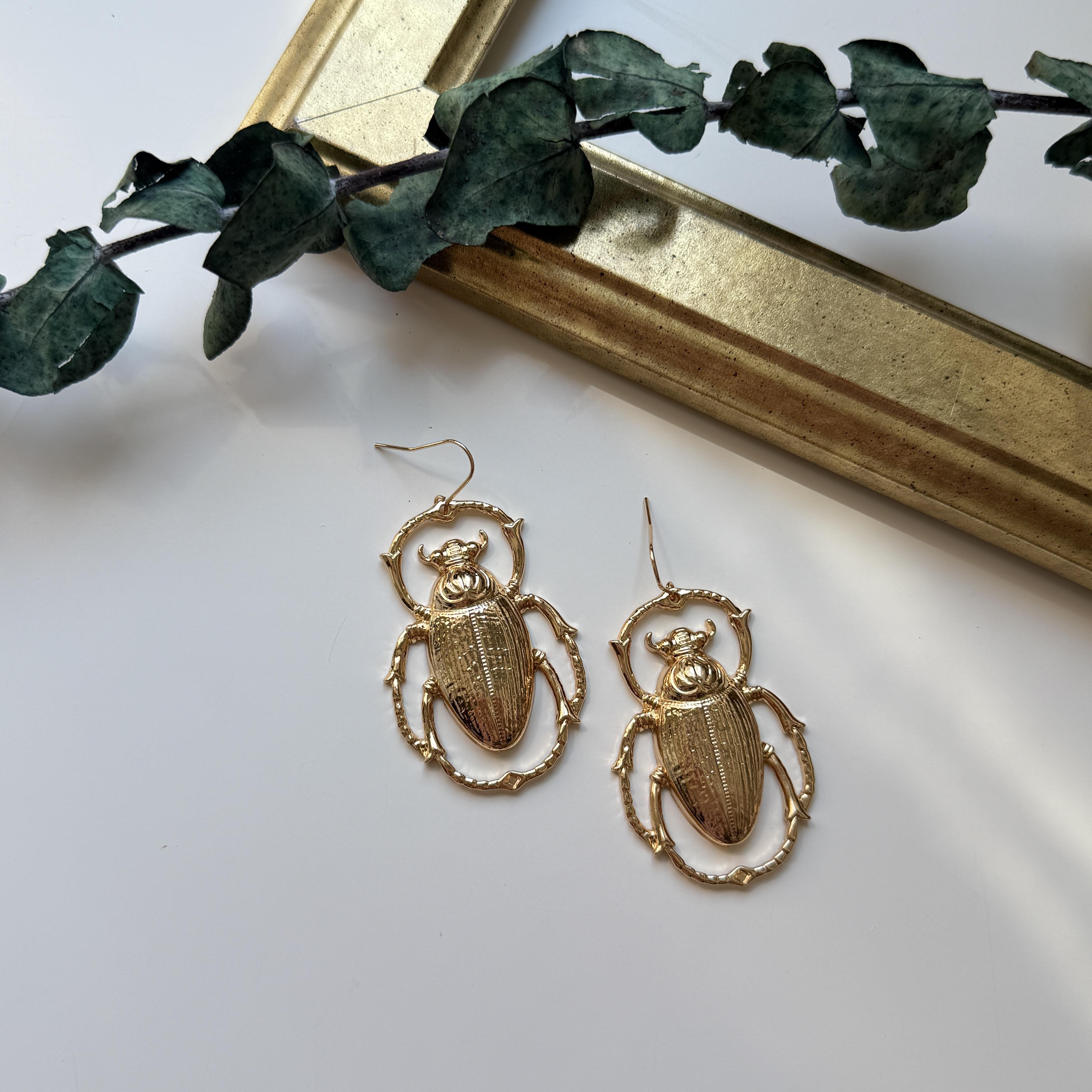 Gold Scarab Küpe