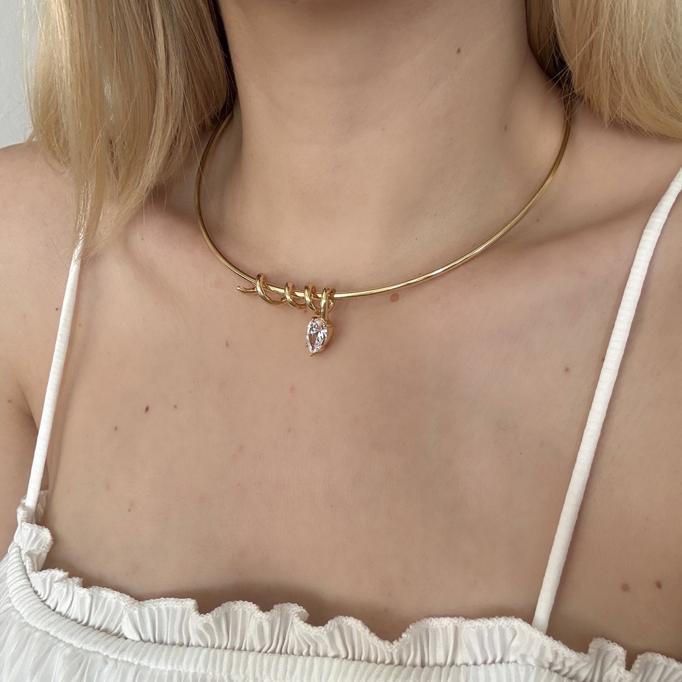 Gold Spiral Yılan Choker Kolye