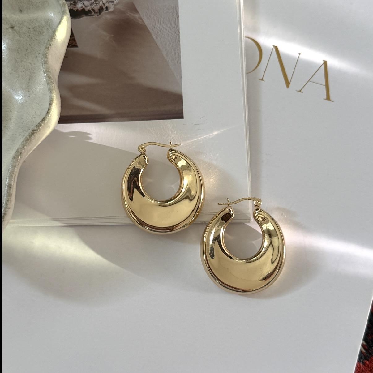 Gold Vega Küpe