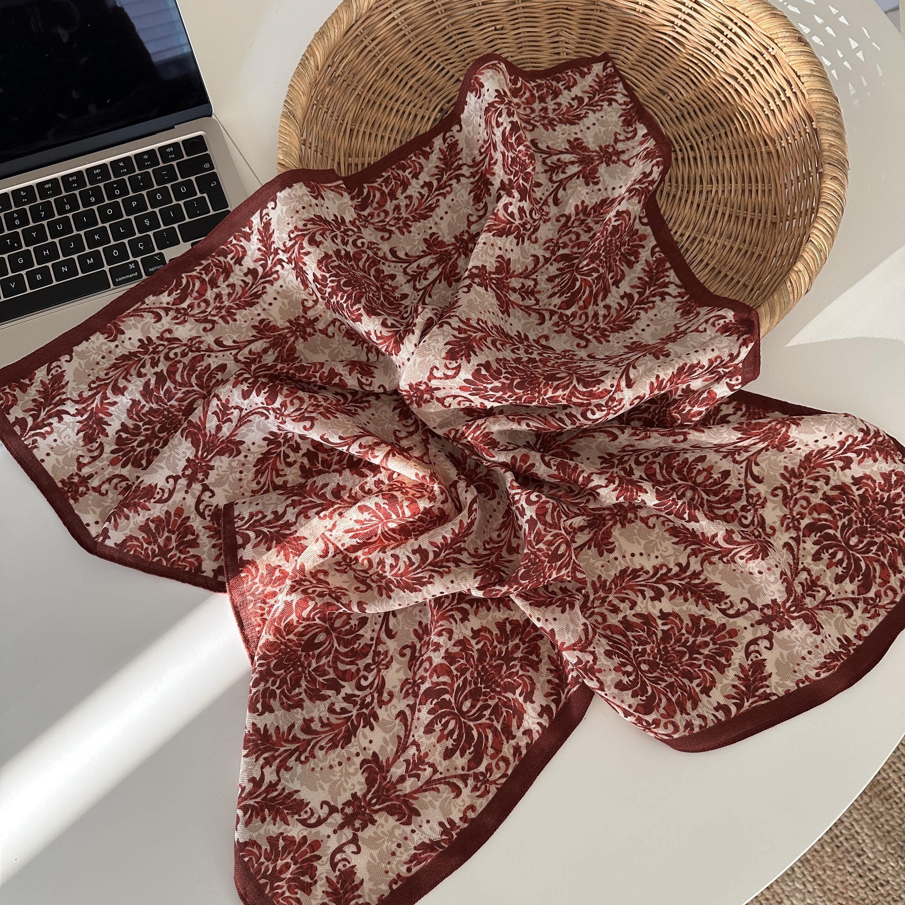 Kırmızı Desenli Şal&Fular&Bandana 70X70
