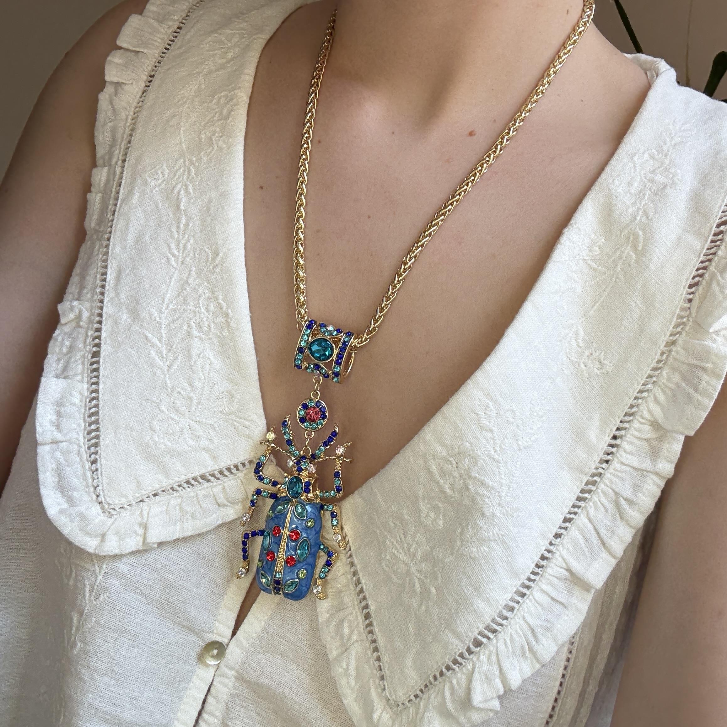 Mavi Taşlı Mineli Scarab Kolye