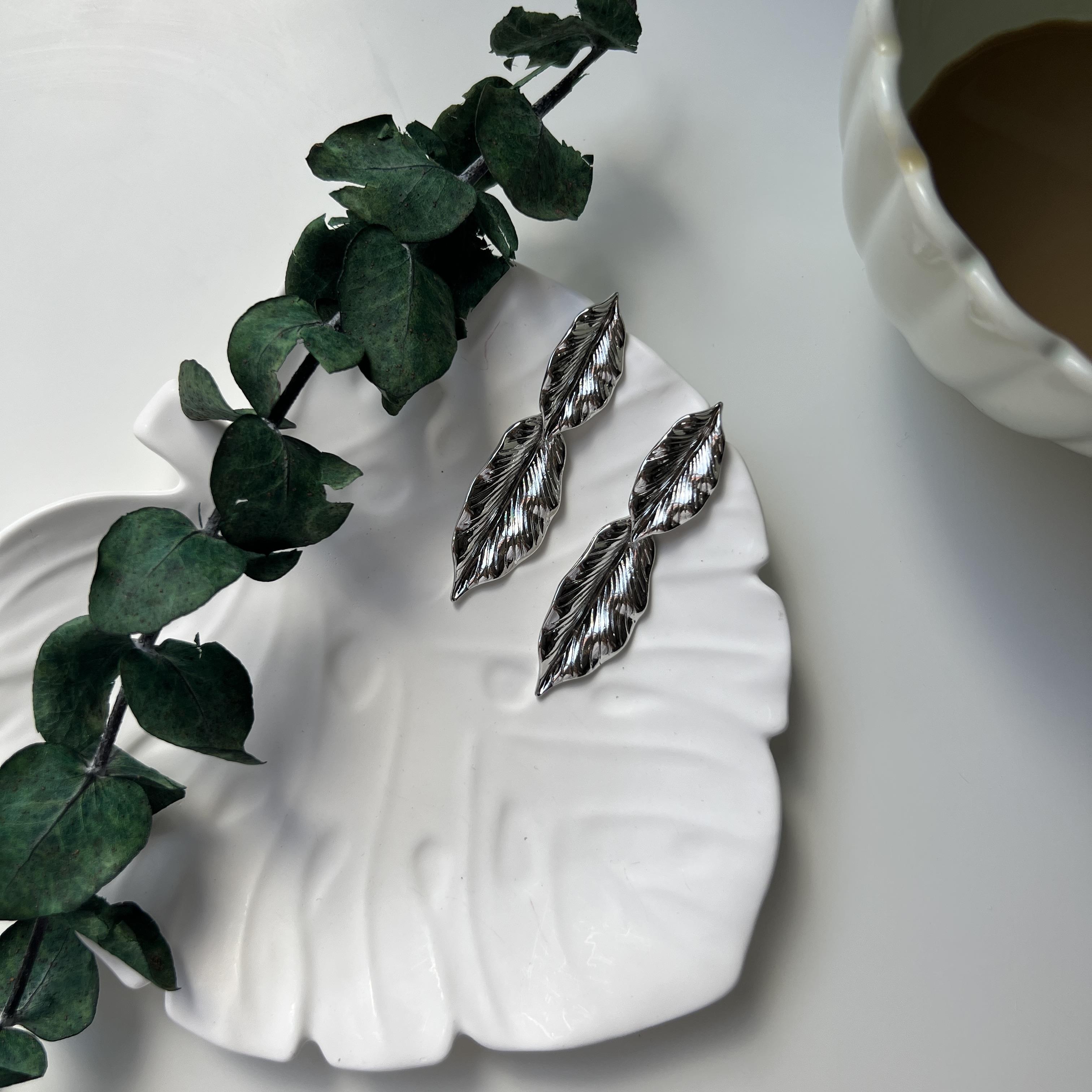 Silver Dokulu Yaprak Küpe