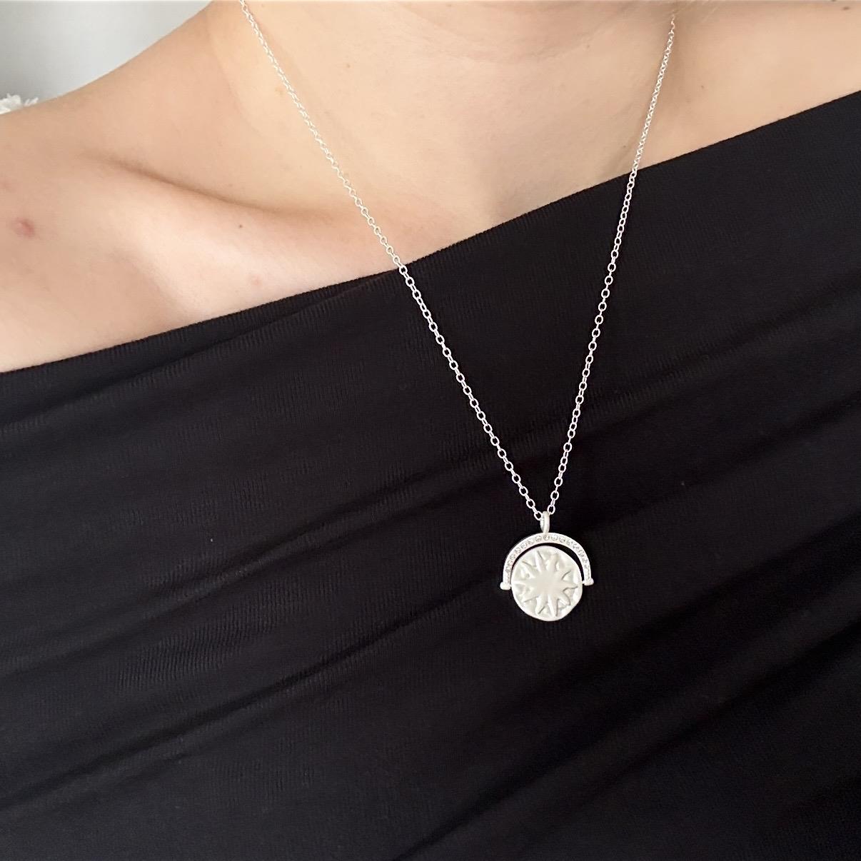 Silver Mat Taşlı Vintage Kolye