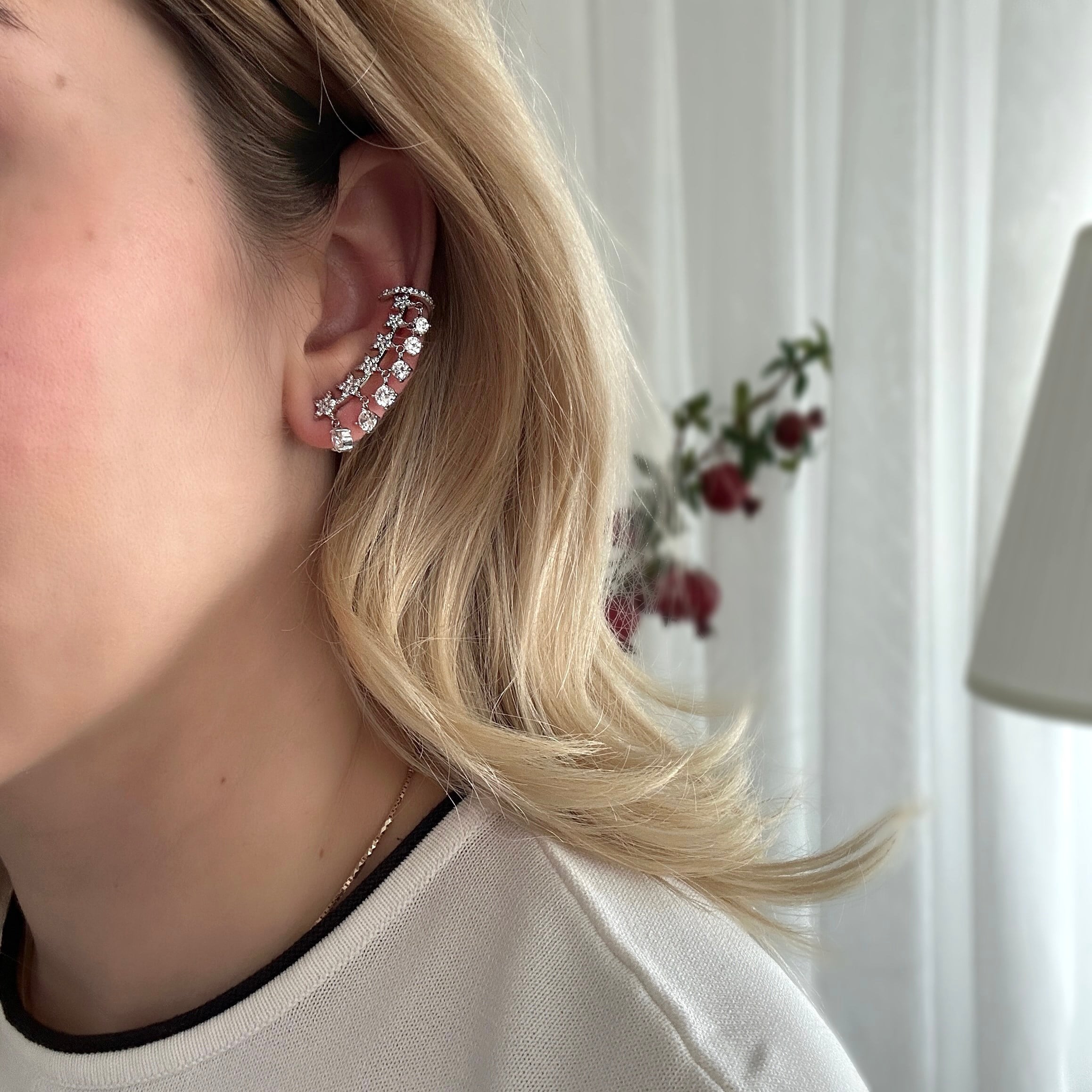 Silver Taş Sallantılı Yıldız Earcuff Küpe