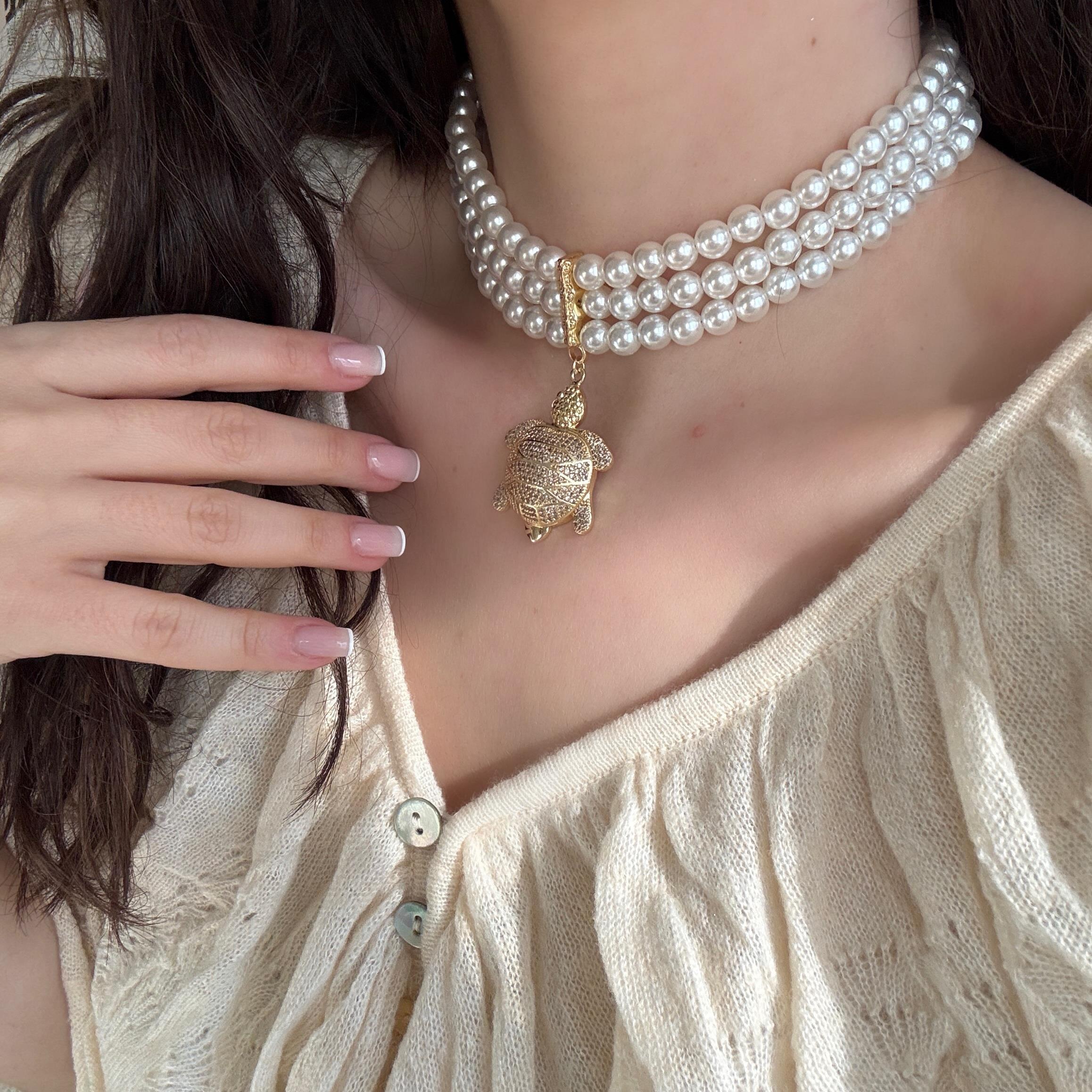 Zirkon Taşlı İncili Kaplumbağa Choker Kolye