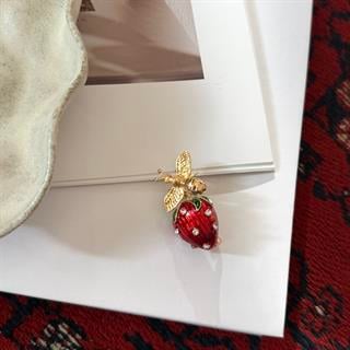 Arılı Çilek Broş
