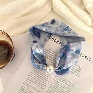 Mavi Çiçekli İncili Fular Kolye