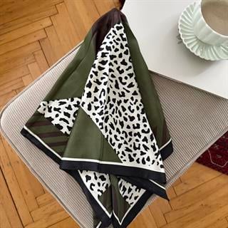 Vintage Desenli Fular 70X70