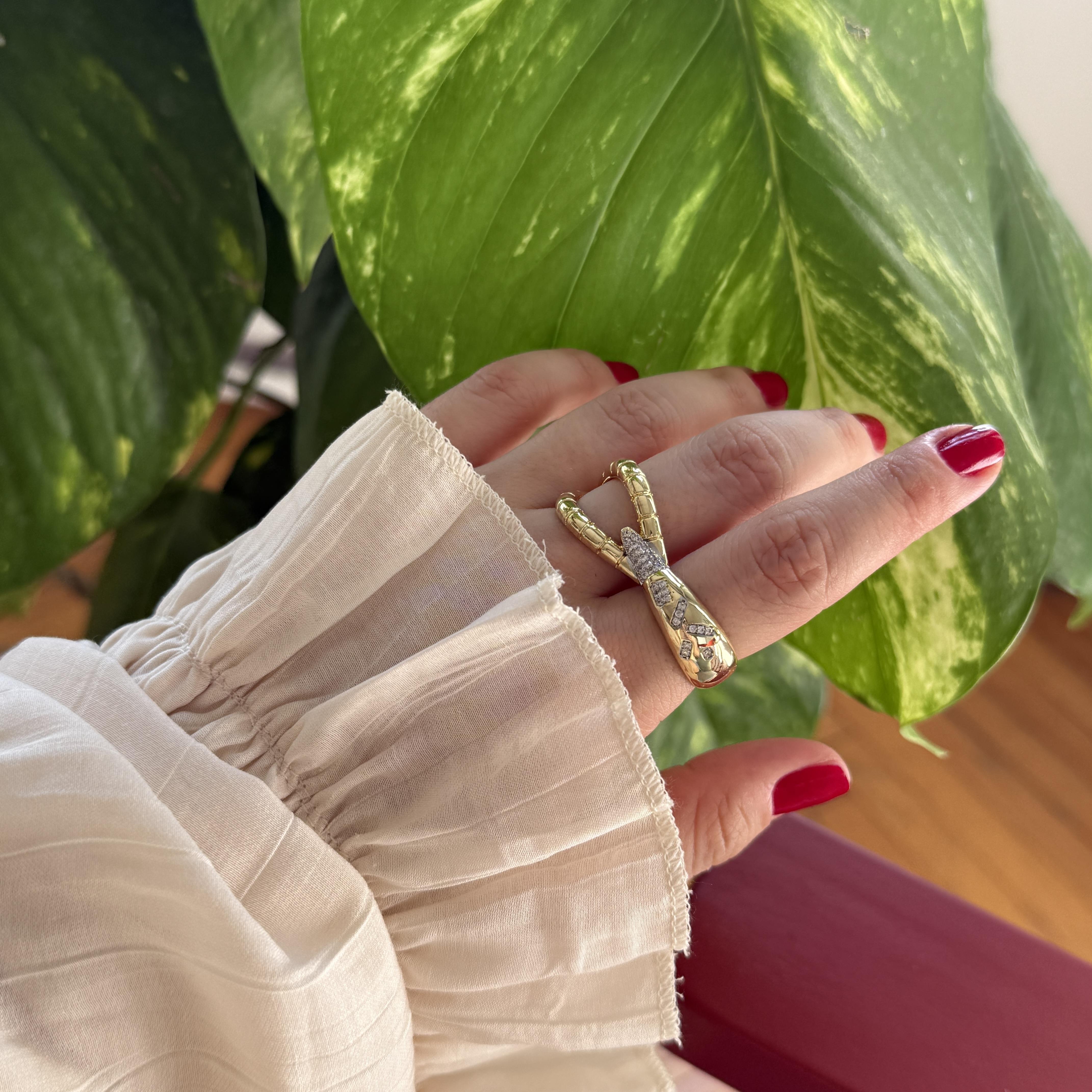 2li Görünüm Taşlı Tasarım Yüzük