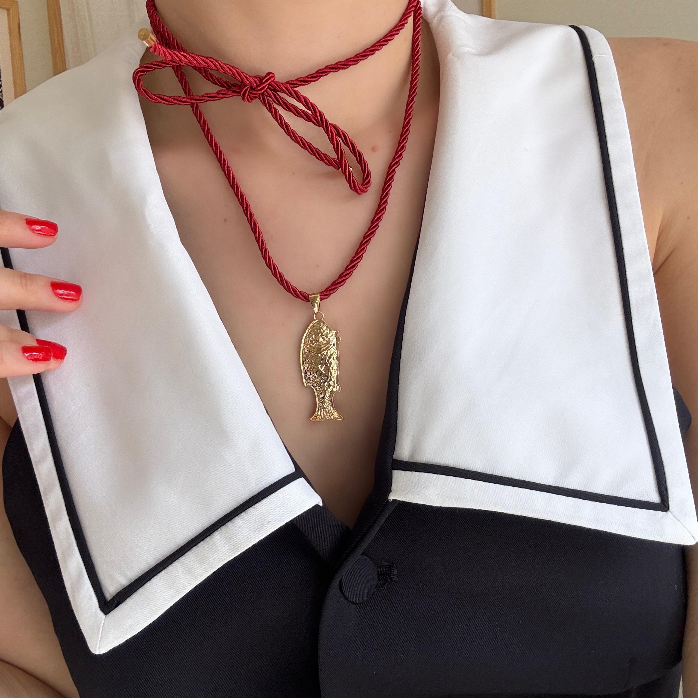 Bordo Halat Balık Kolye