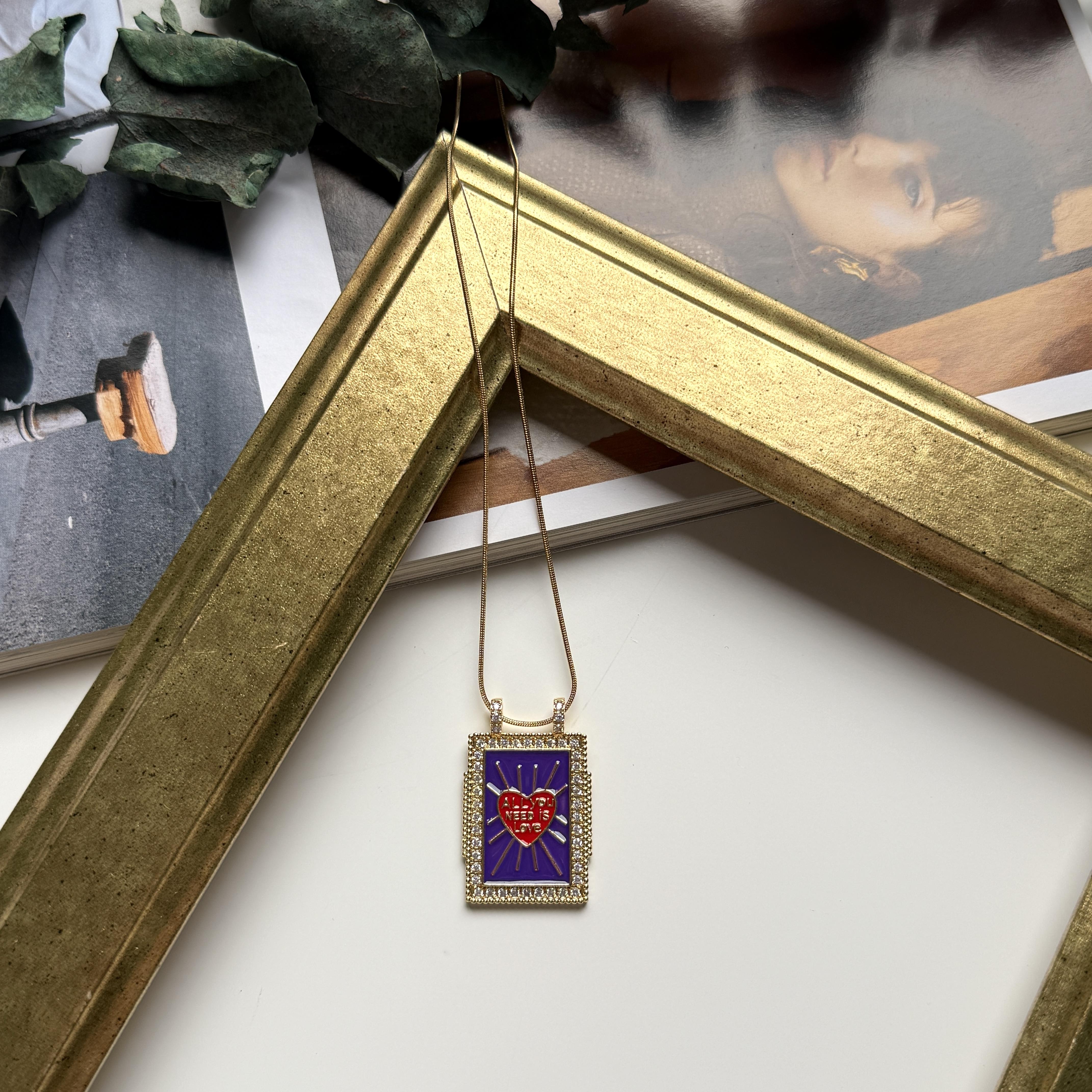 Çelik All You Need İs Love Kolye