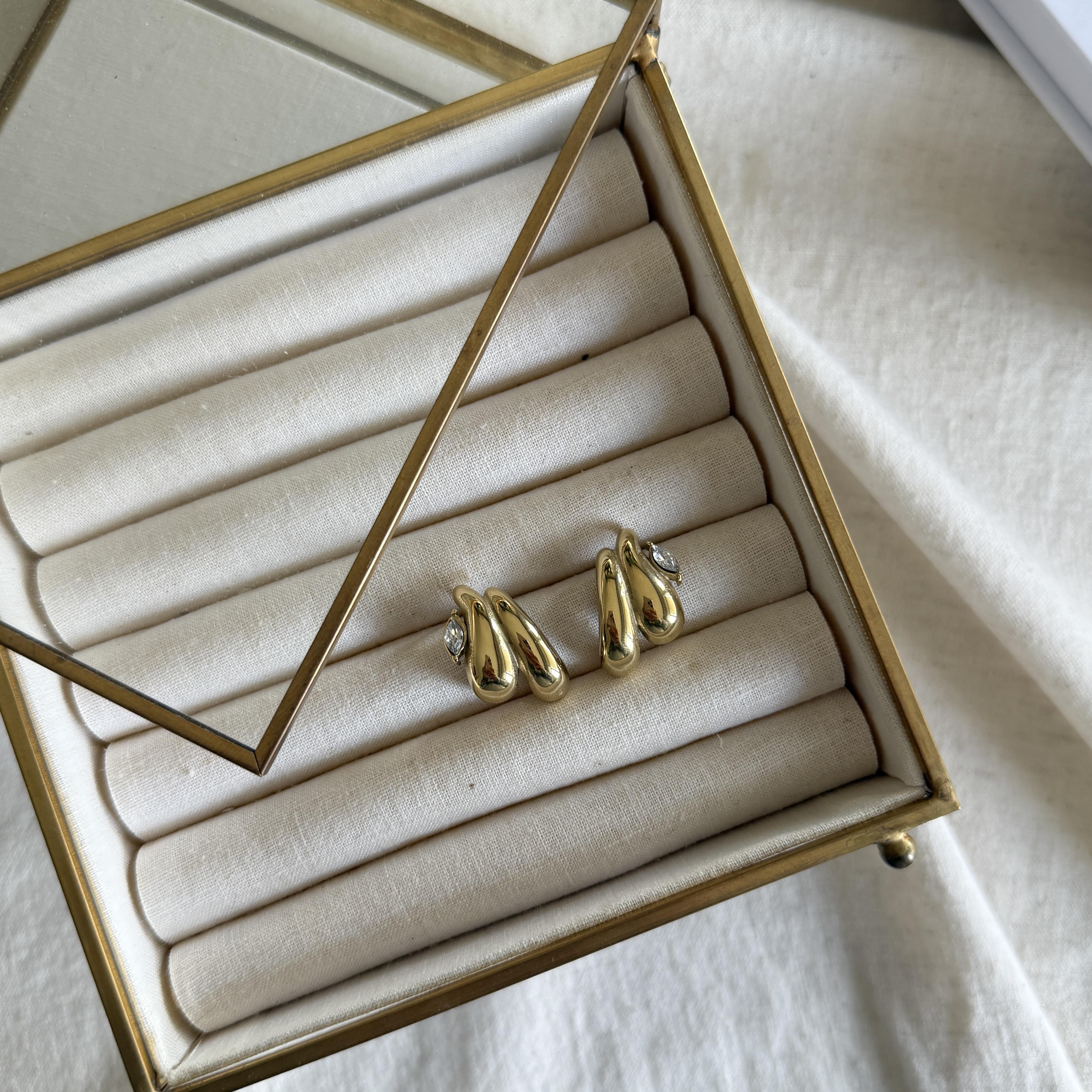 Çelik Damla Taşlı Bombeli Küpe