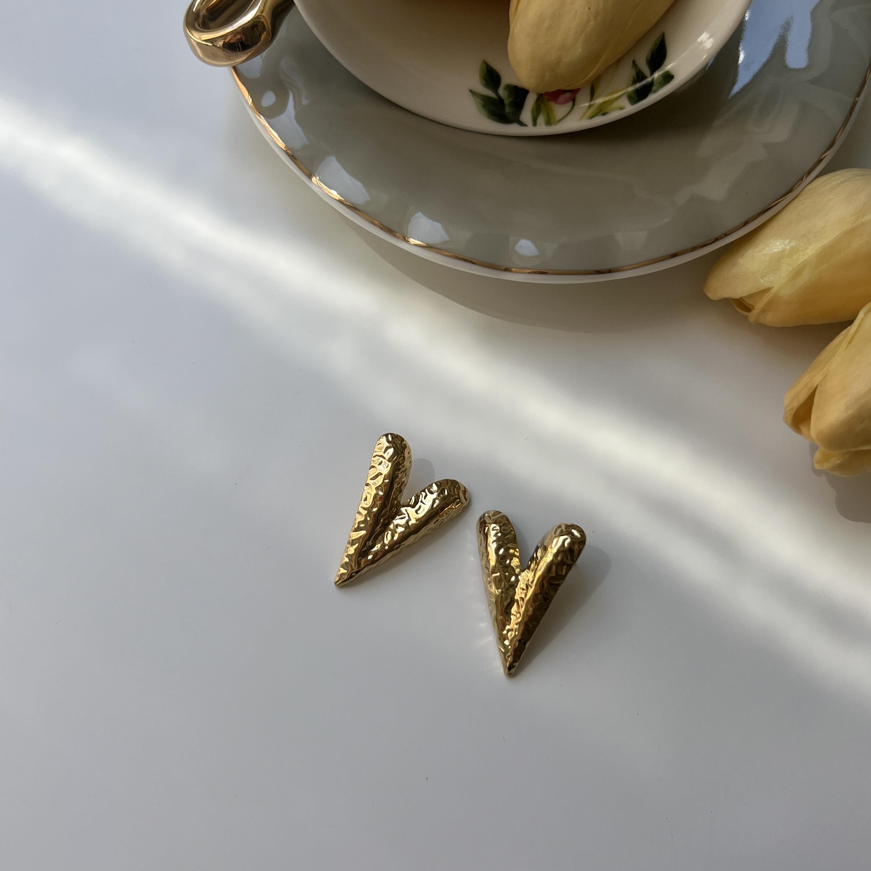 Çelik Ezme Kalp Küpe