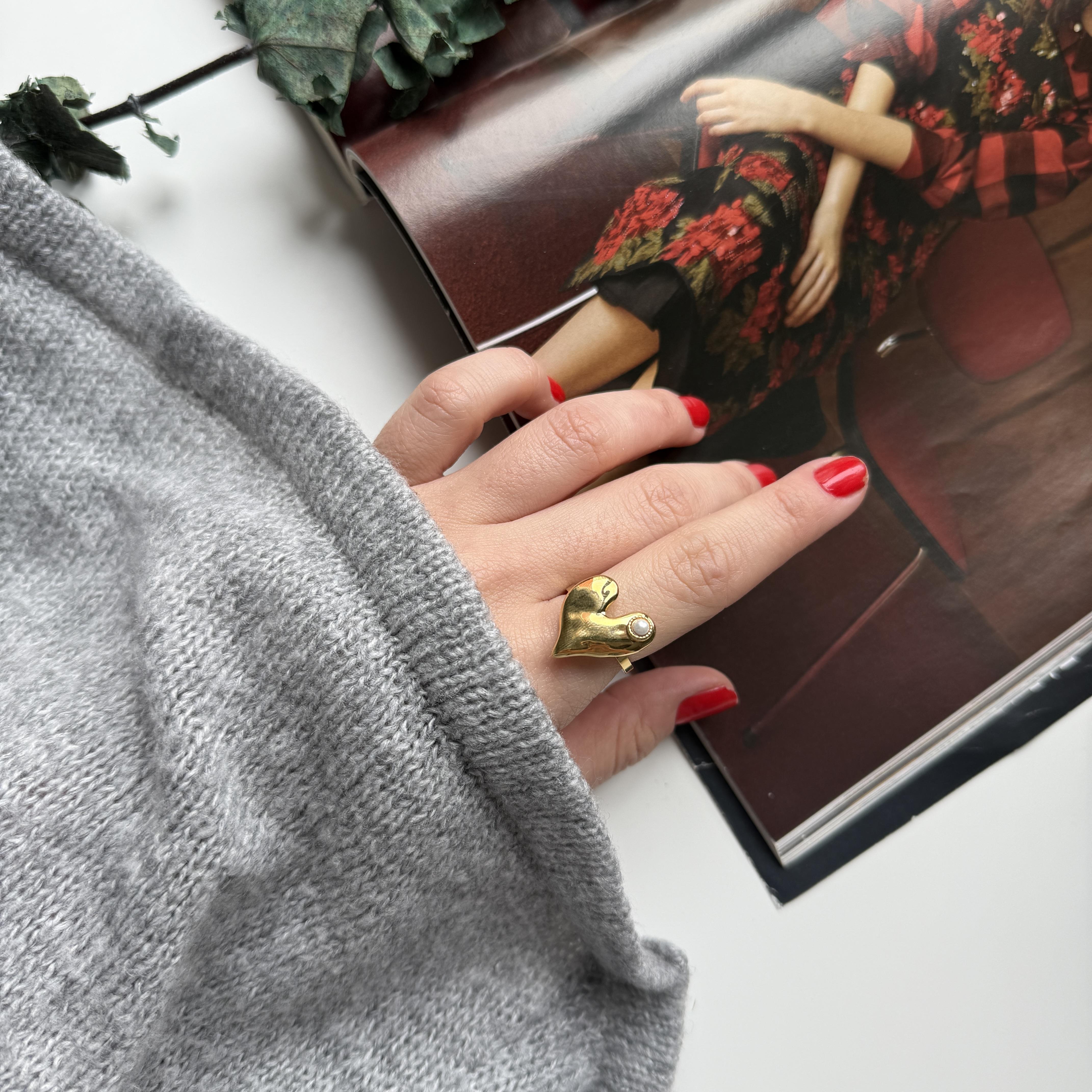 Çelik İncili Kalp Yüzük