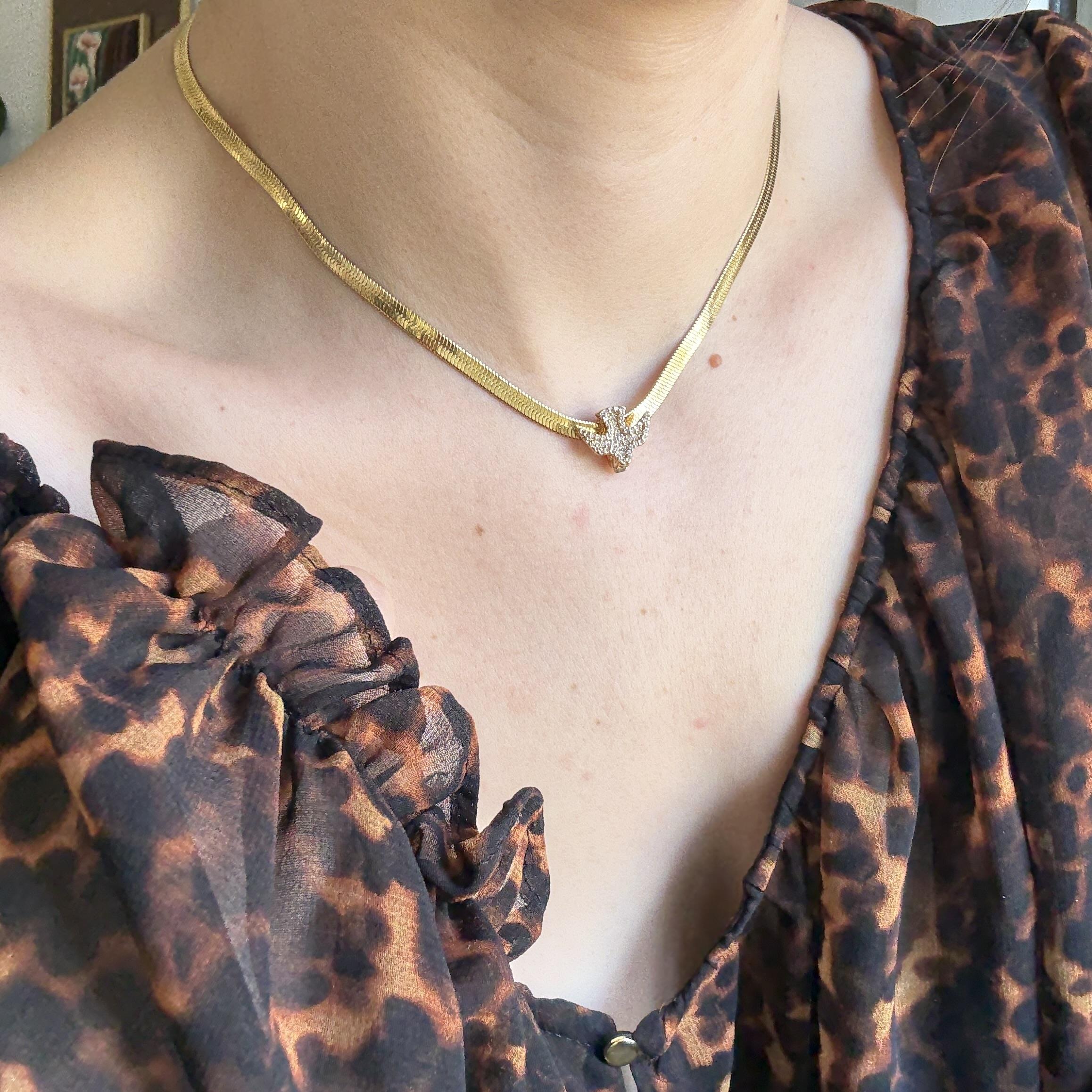 Çelik İtalyan Zinciri Taşlı Kırlangıç Detay Kolye