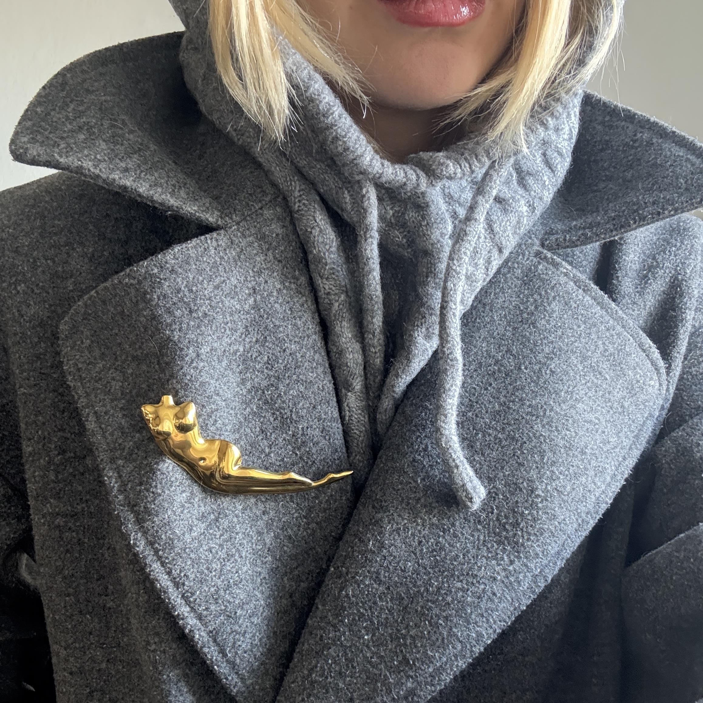 Çelik Marka Gold Body Broş 10 cm